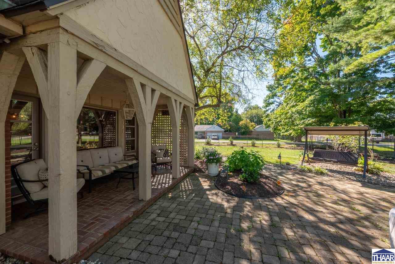 41 E Longridge Road