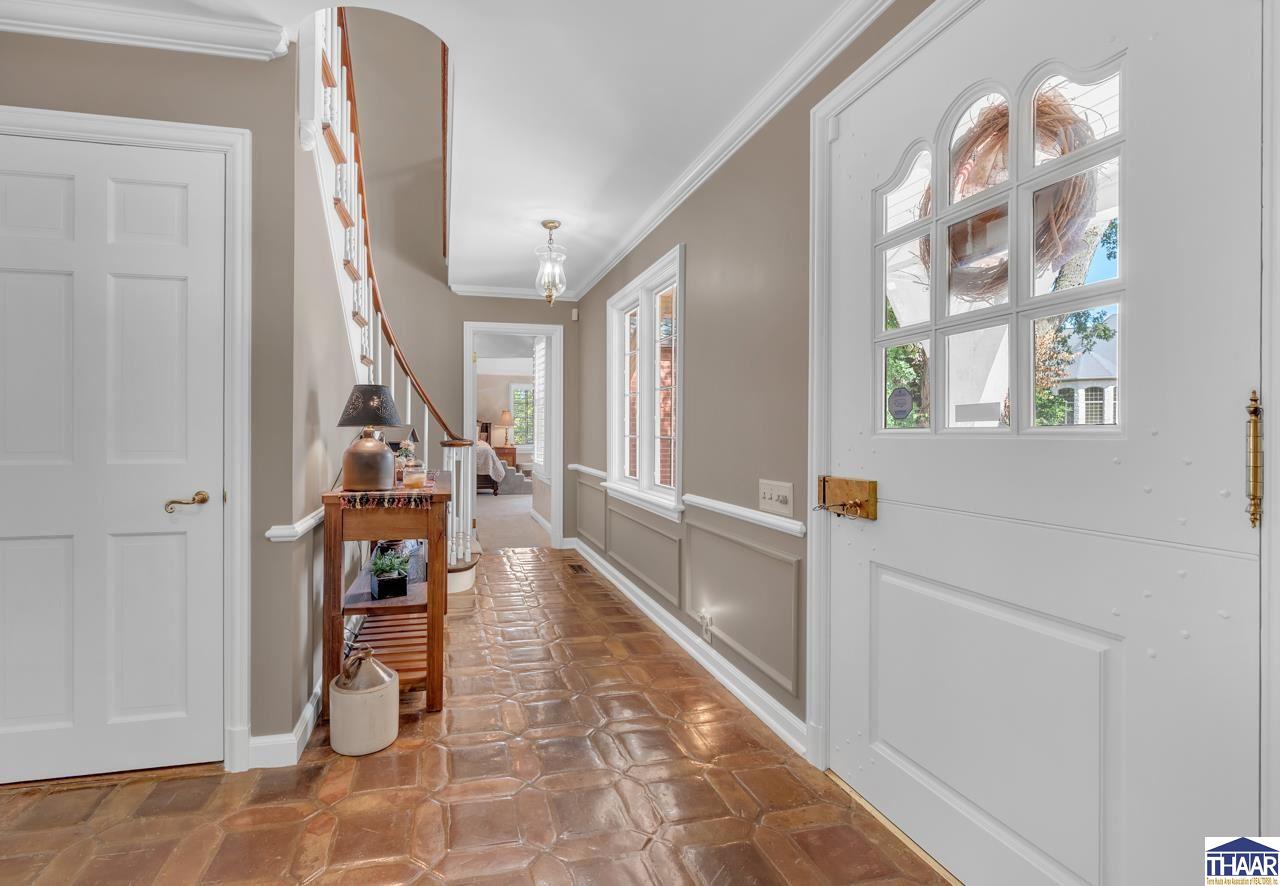 41 E Longridge Road