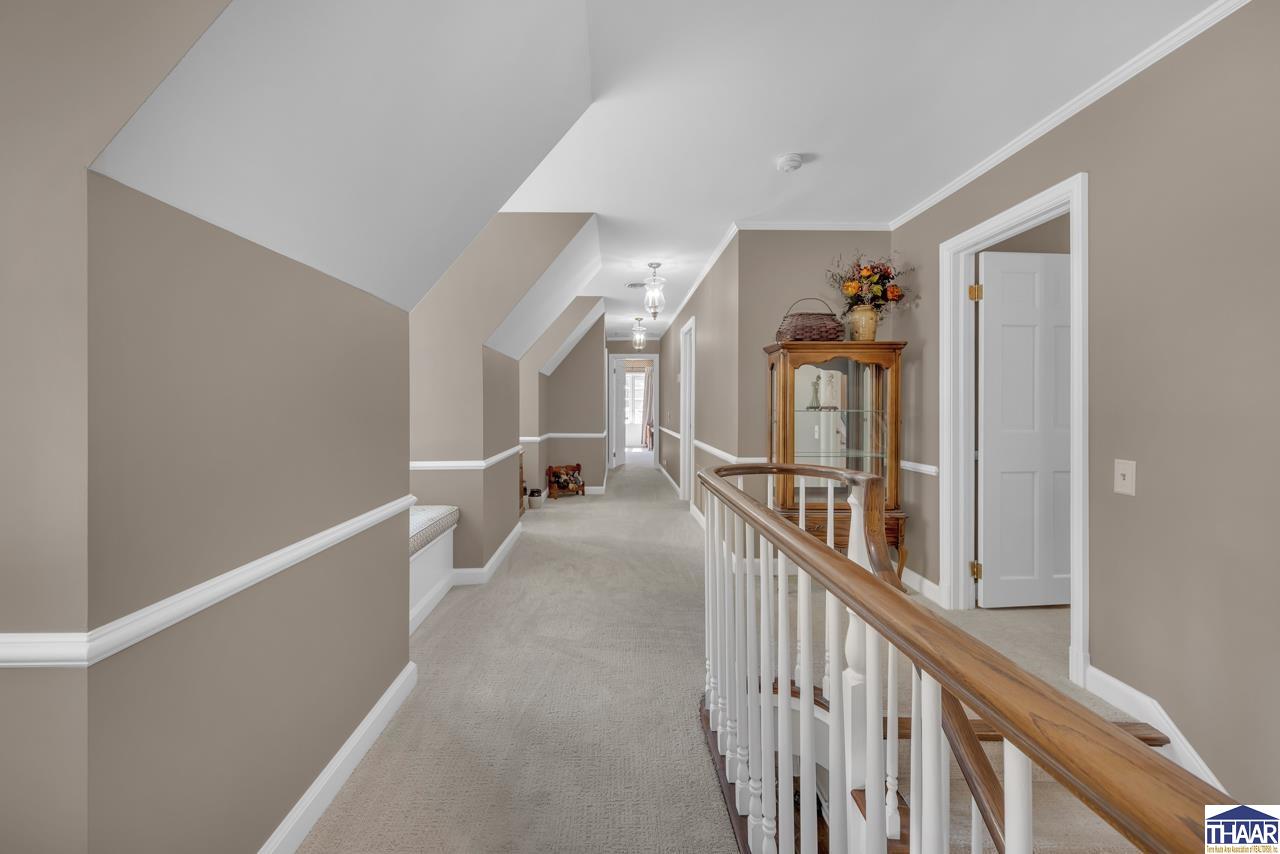 41 E Longridge Road