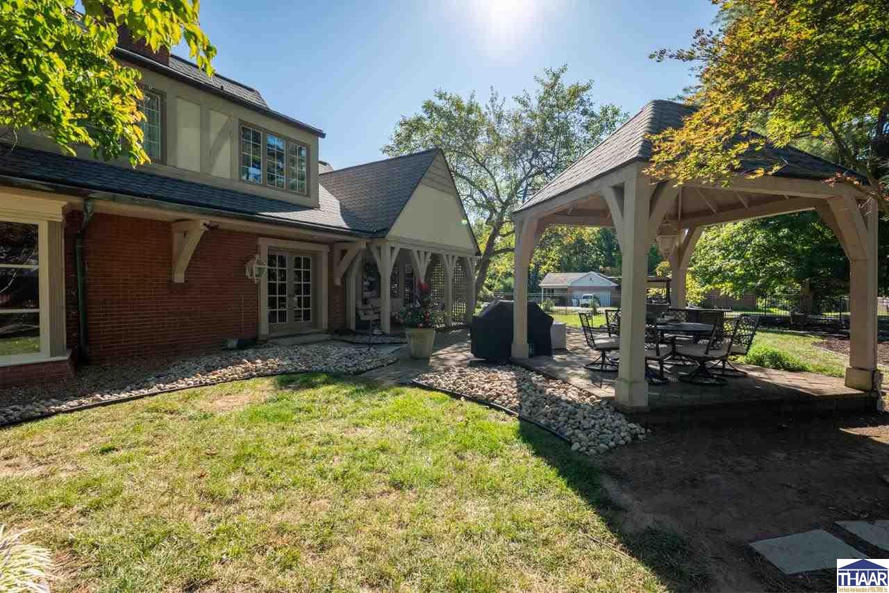 41 E Longridge Road