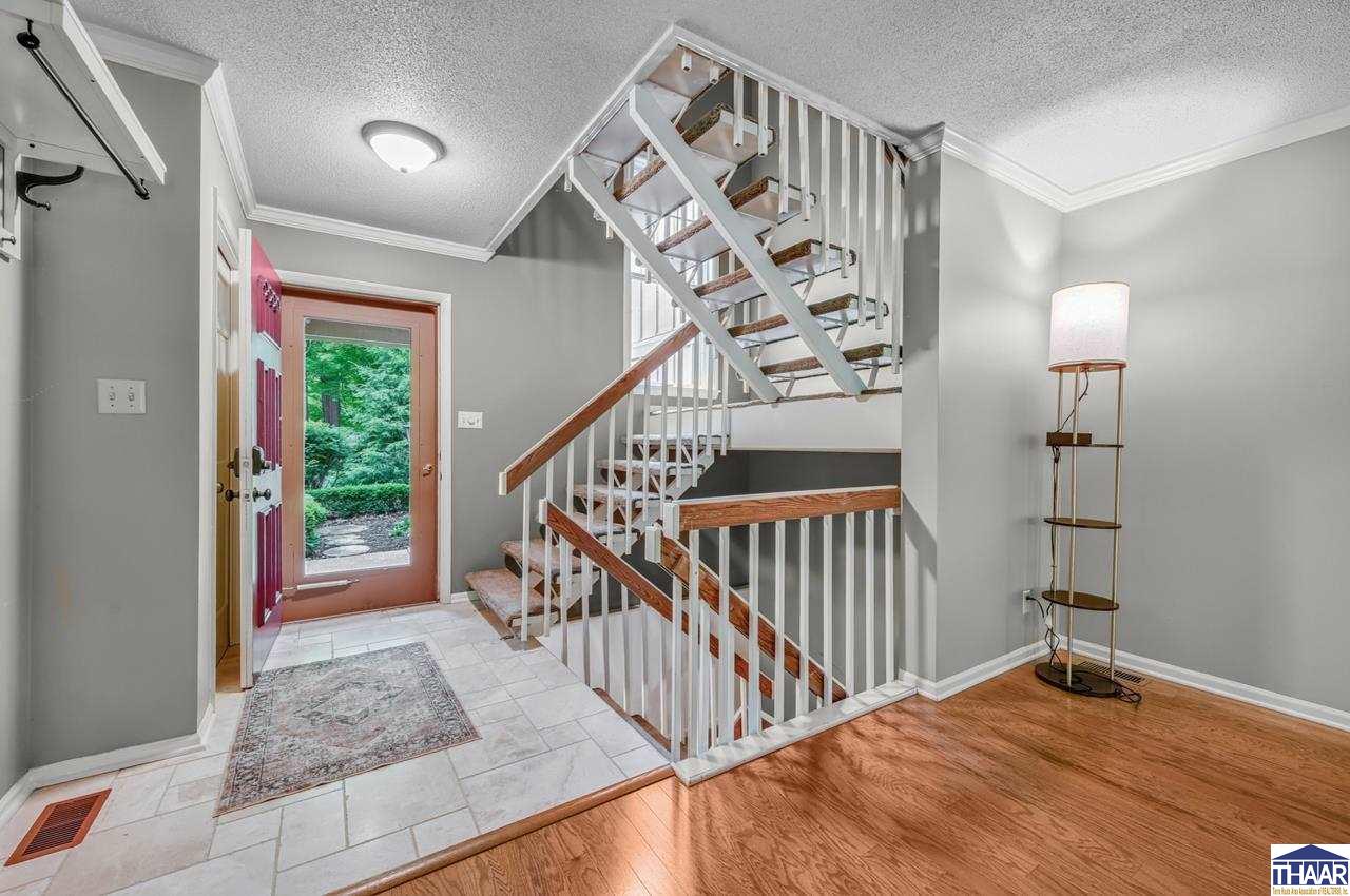 94 E Forest Glen Court