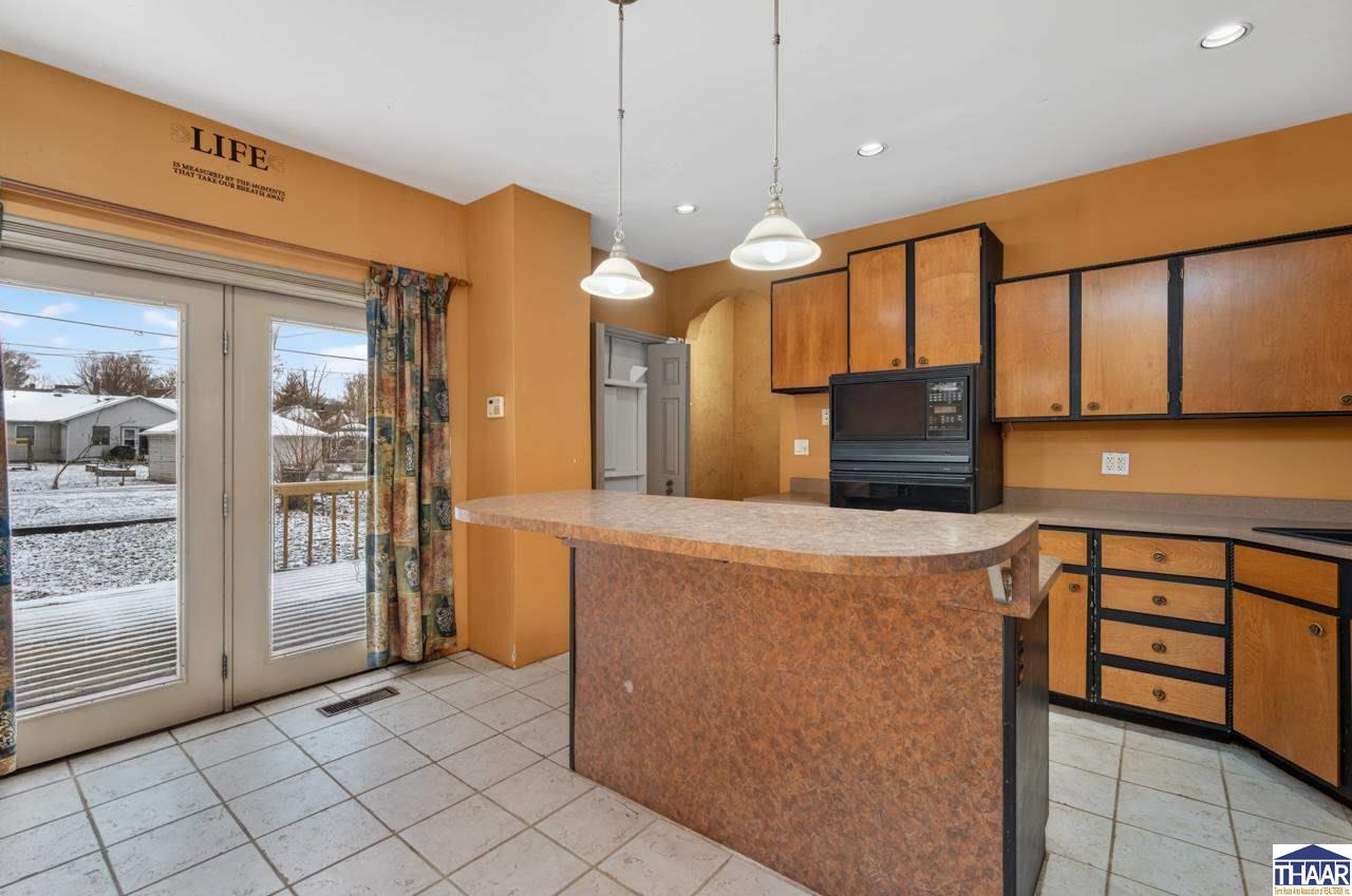 831 S 9th Street