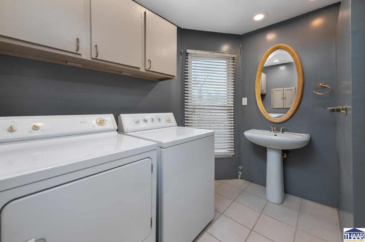 831 S 9th Street