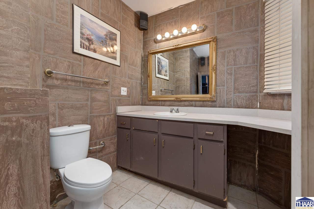 831 S 9th Street