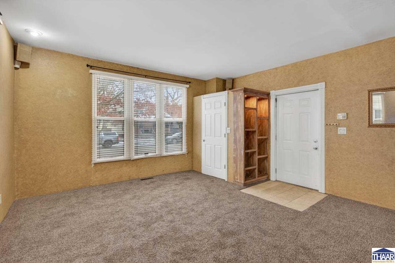 831 S 9th Street