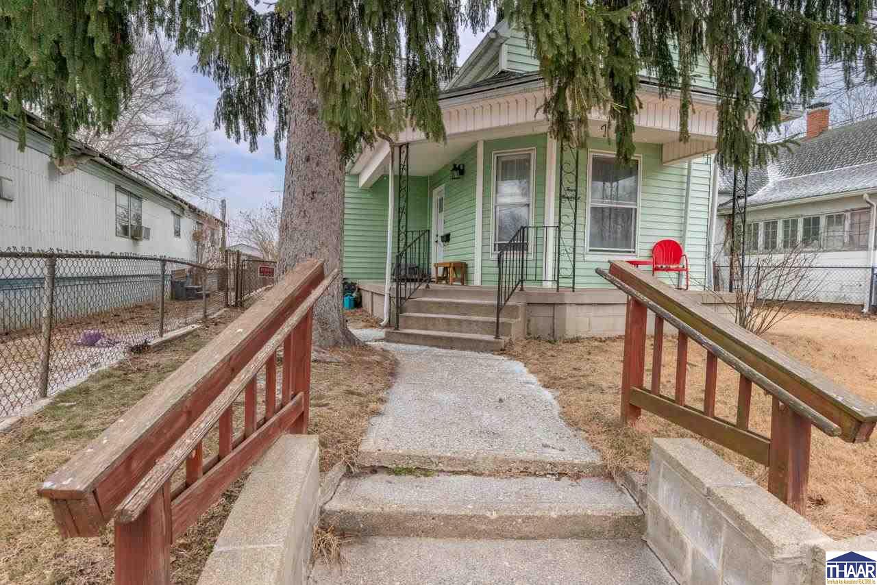 400 S 8th Street