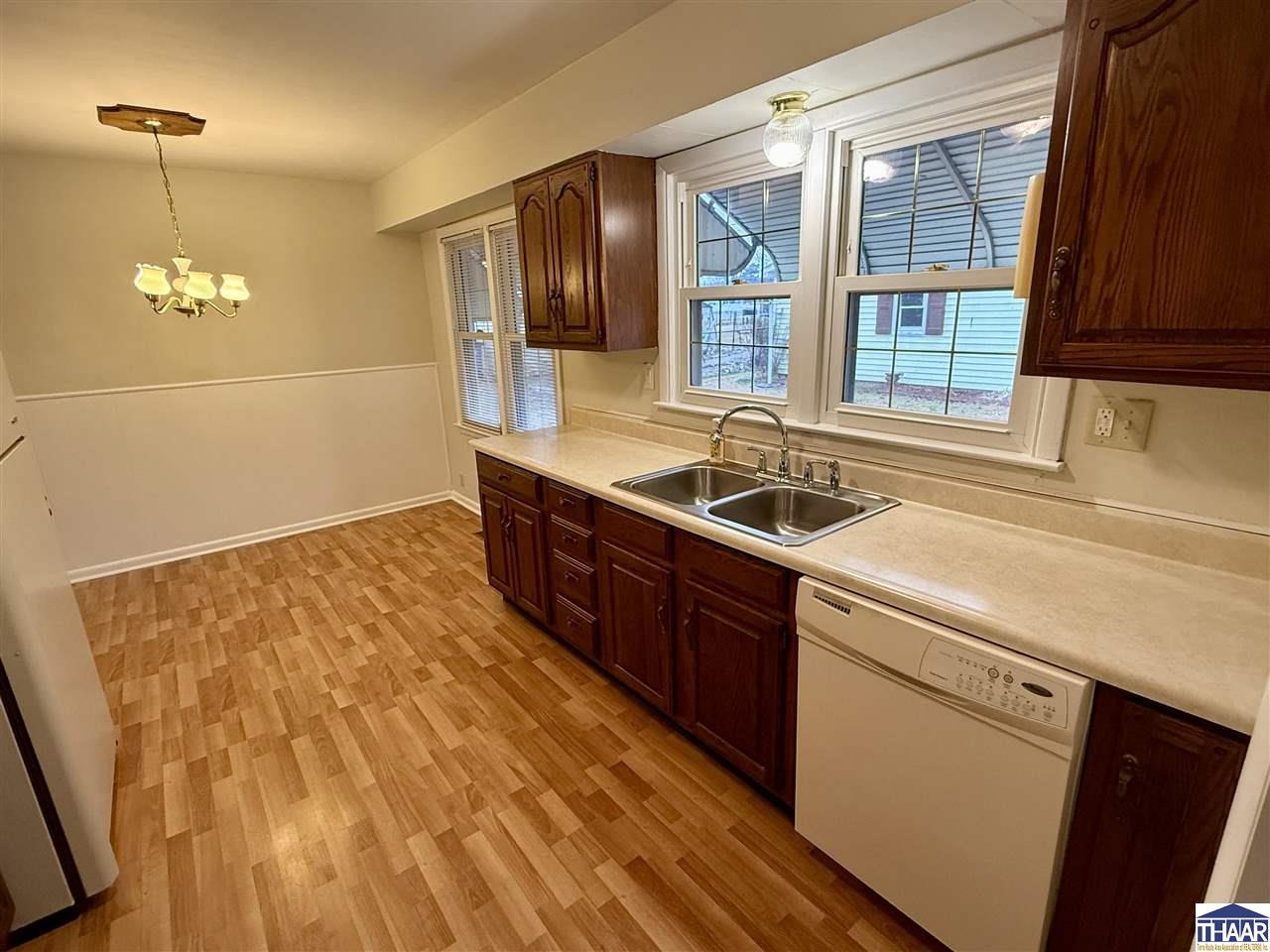 1043 N 38th Street
