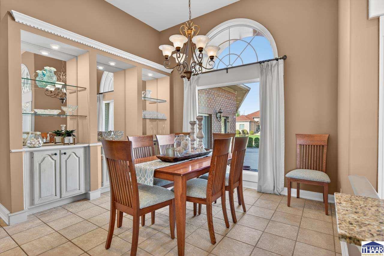 5423 Tottenham Circle