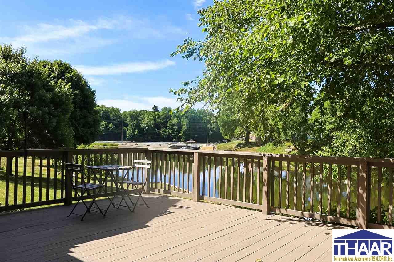 1373 Waters Edge Ct