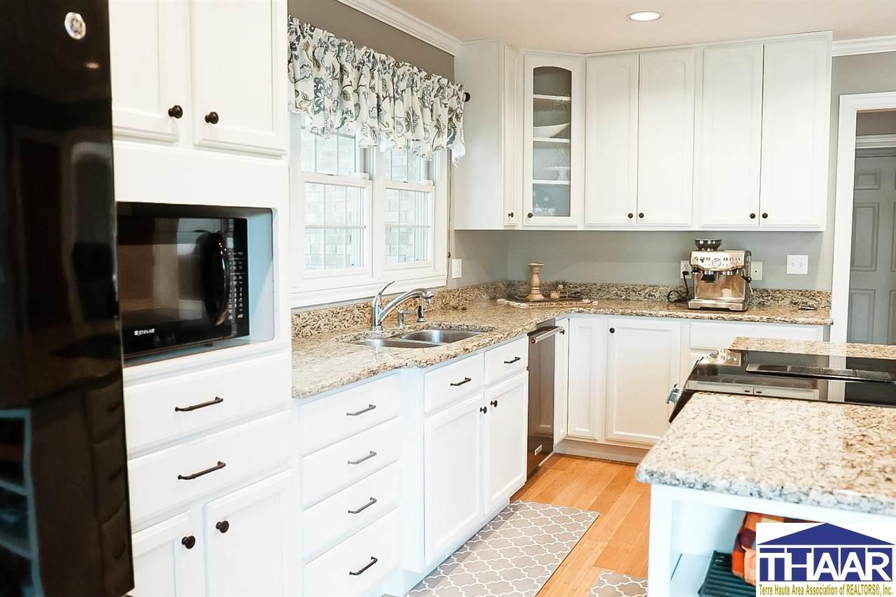 1373 Waters Edge Ct