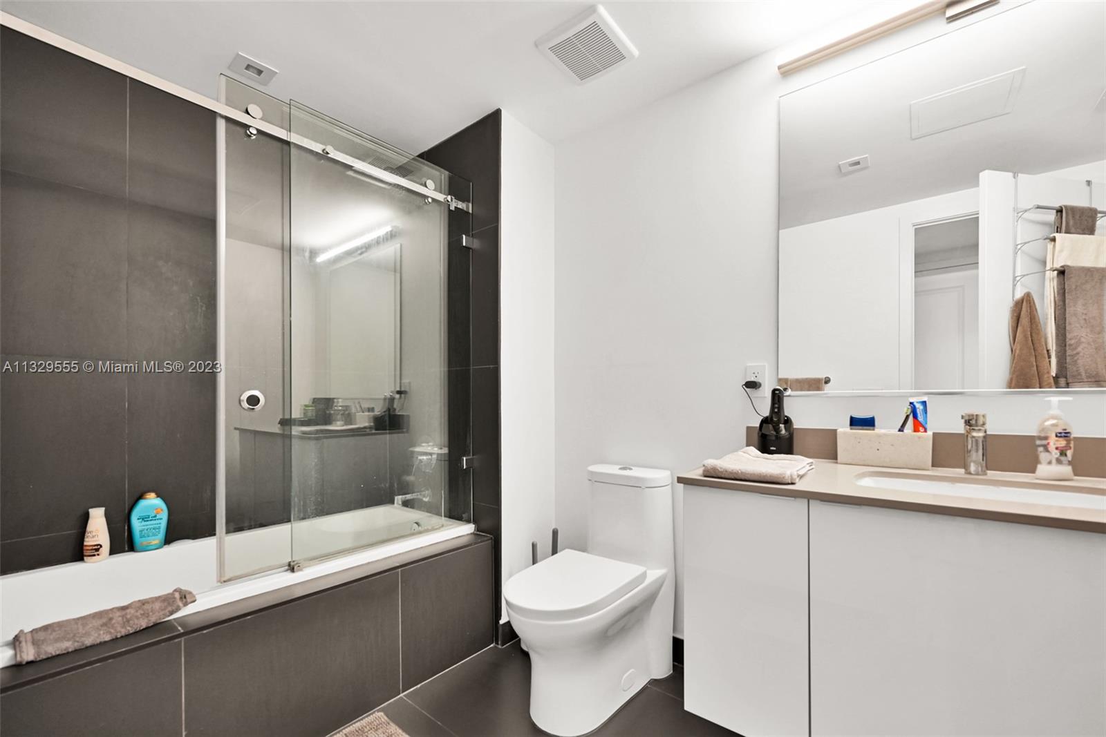 1600 NE 1st Ave # 2803