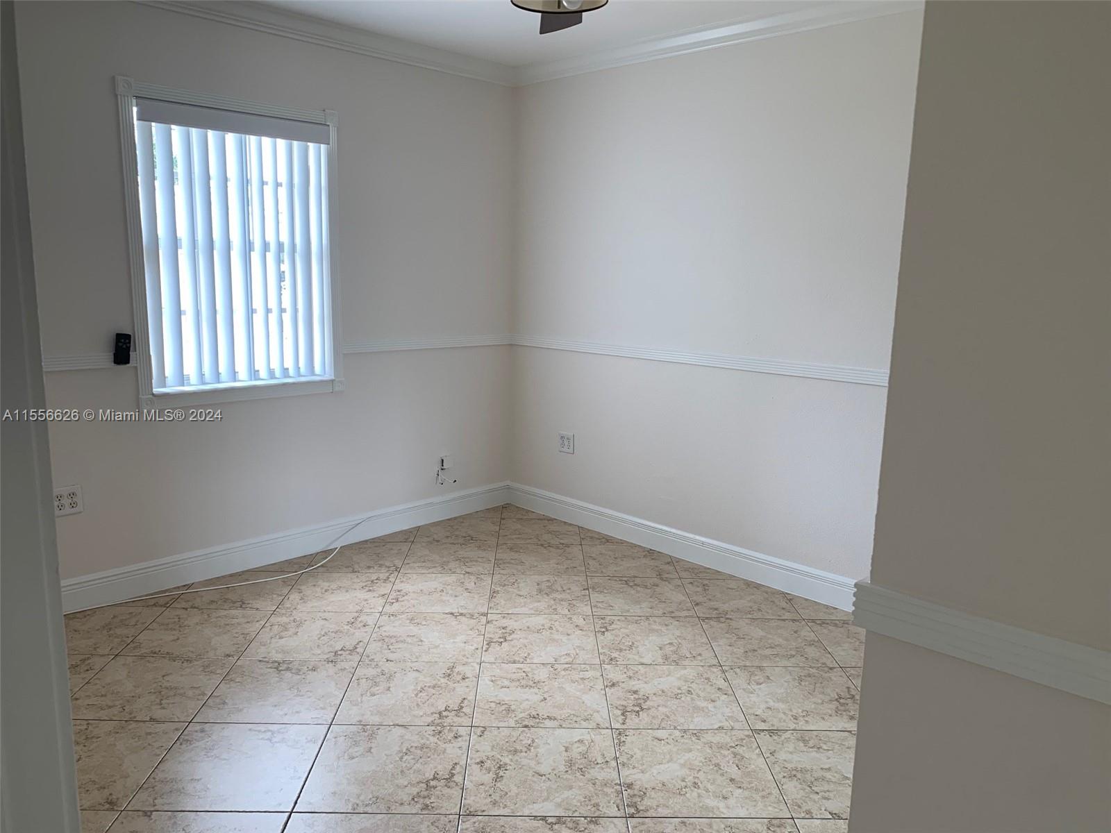 3521 SW 23rd St # 3521