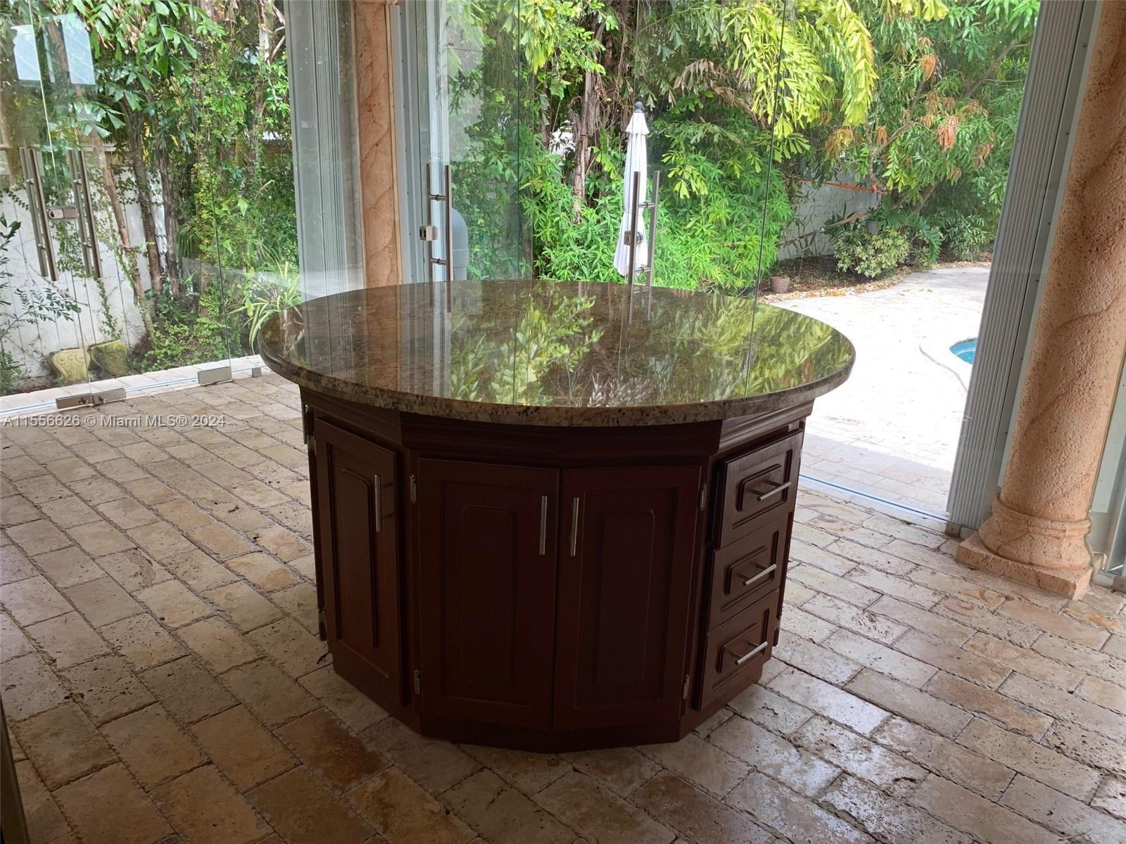 3521 SW 23rd St # 3521