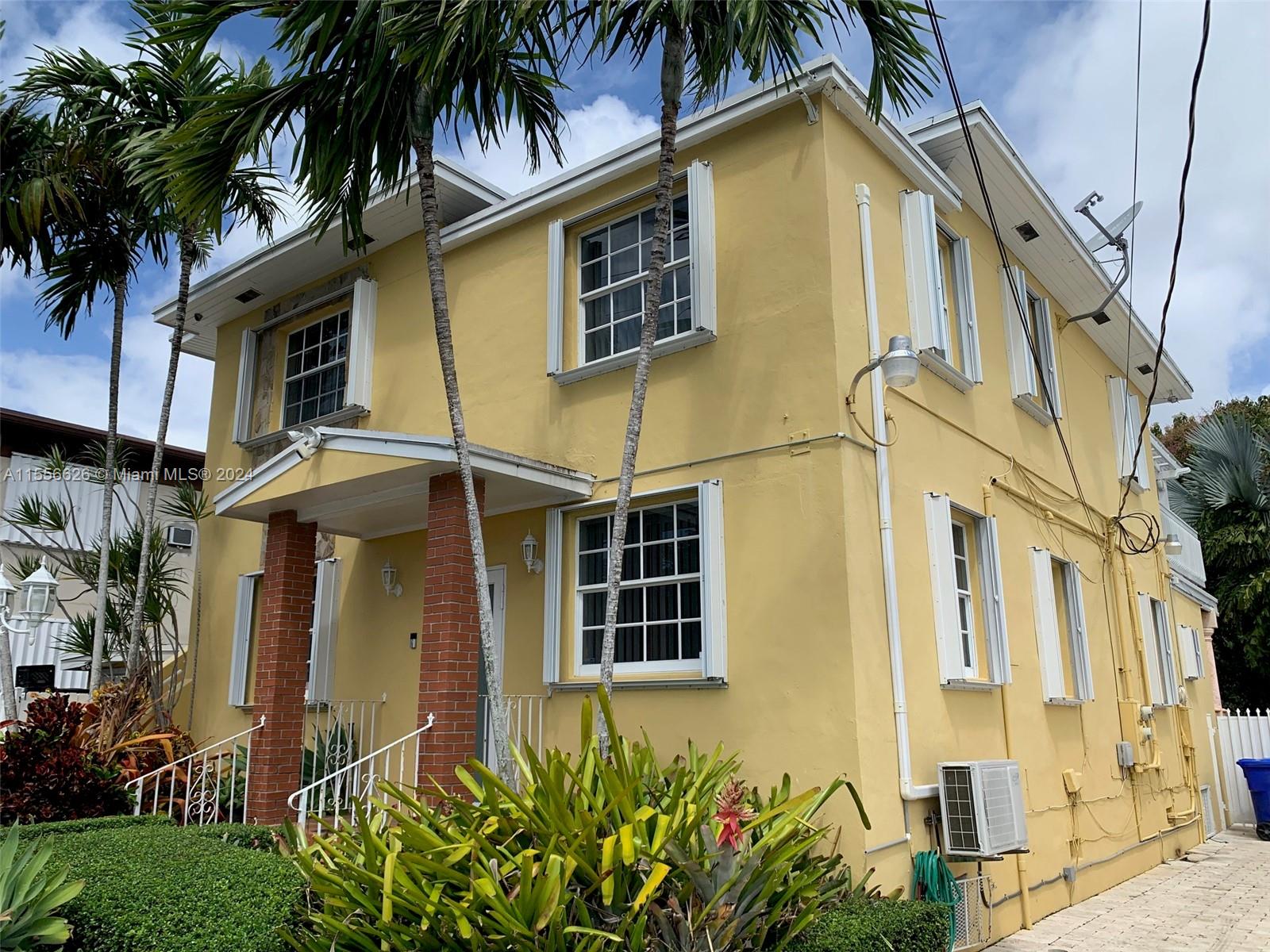 3521 SW 23rd St # 3521