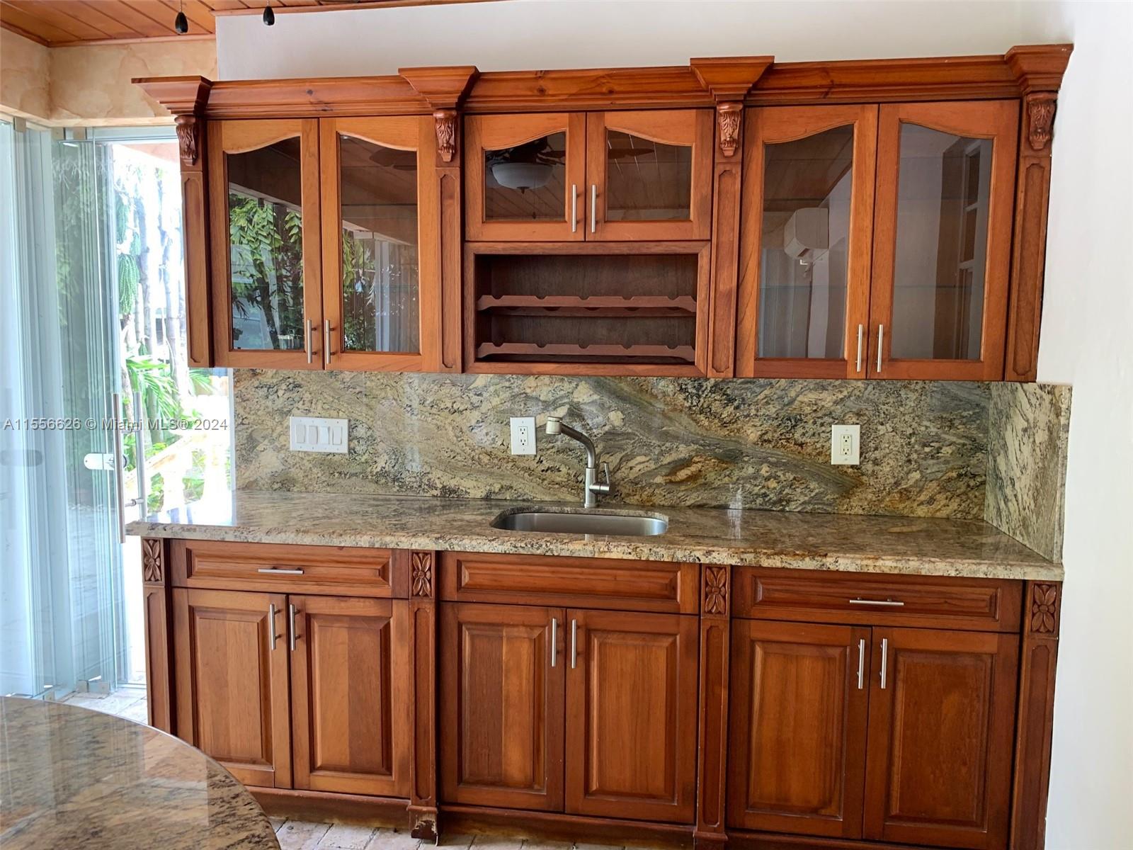 3521 SW 23rd St # 3521