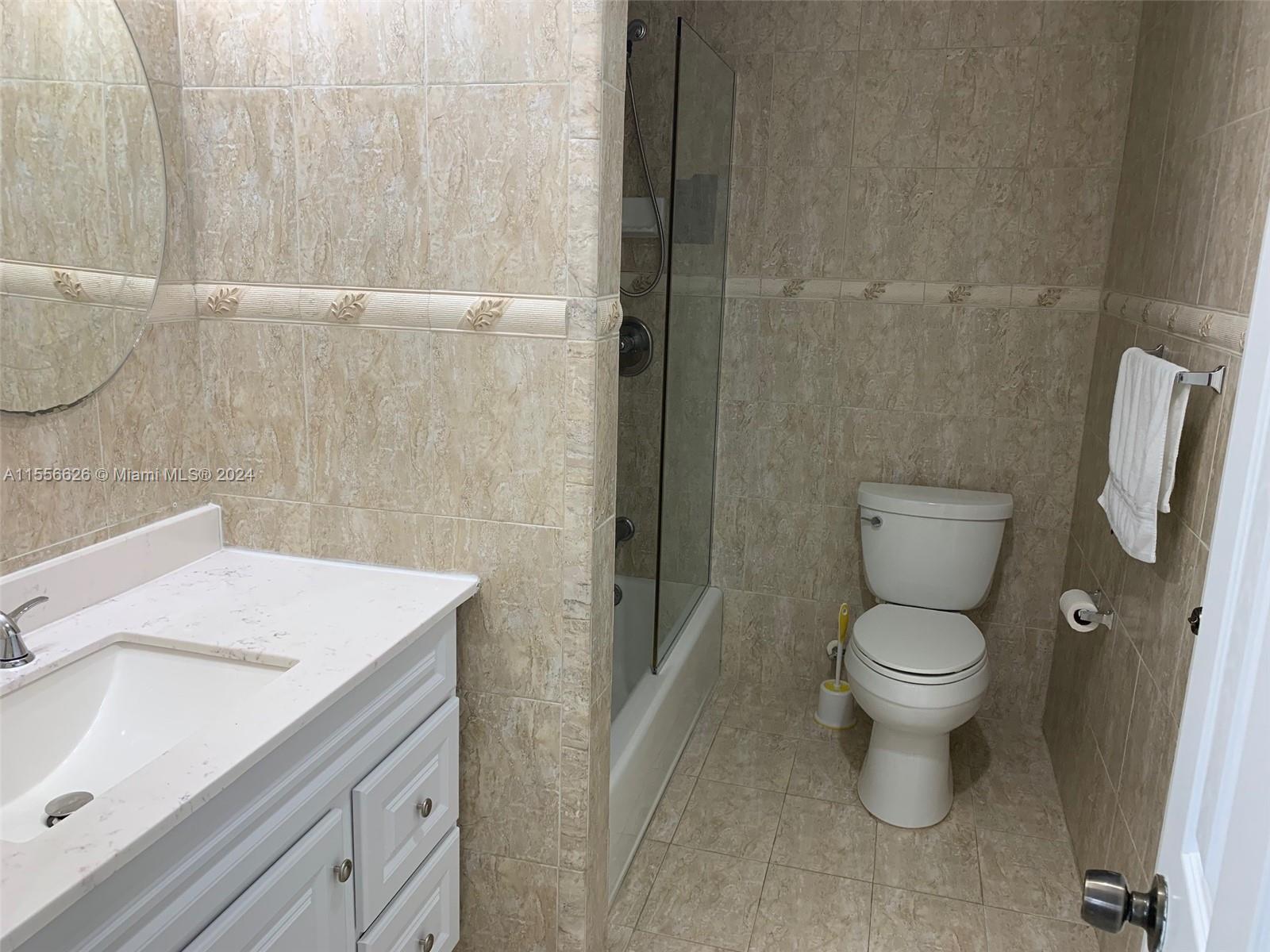 3521 SW 23rd St # 3521