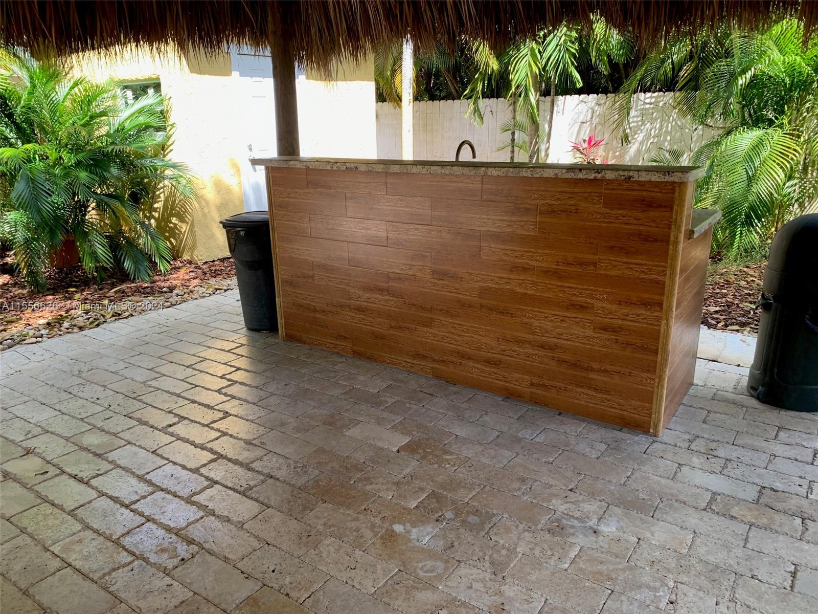 3521 SW 23rd St # 3521