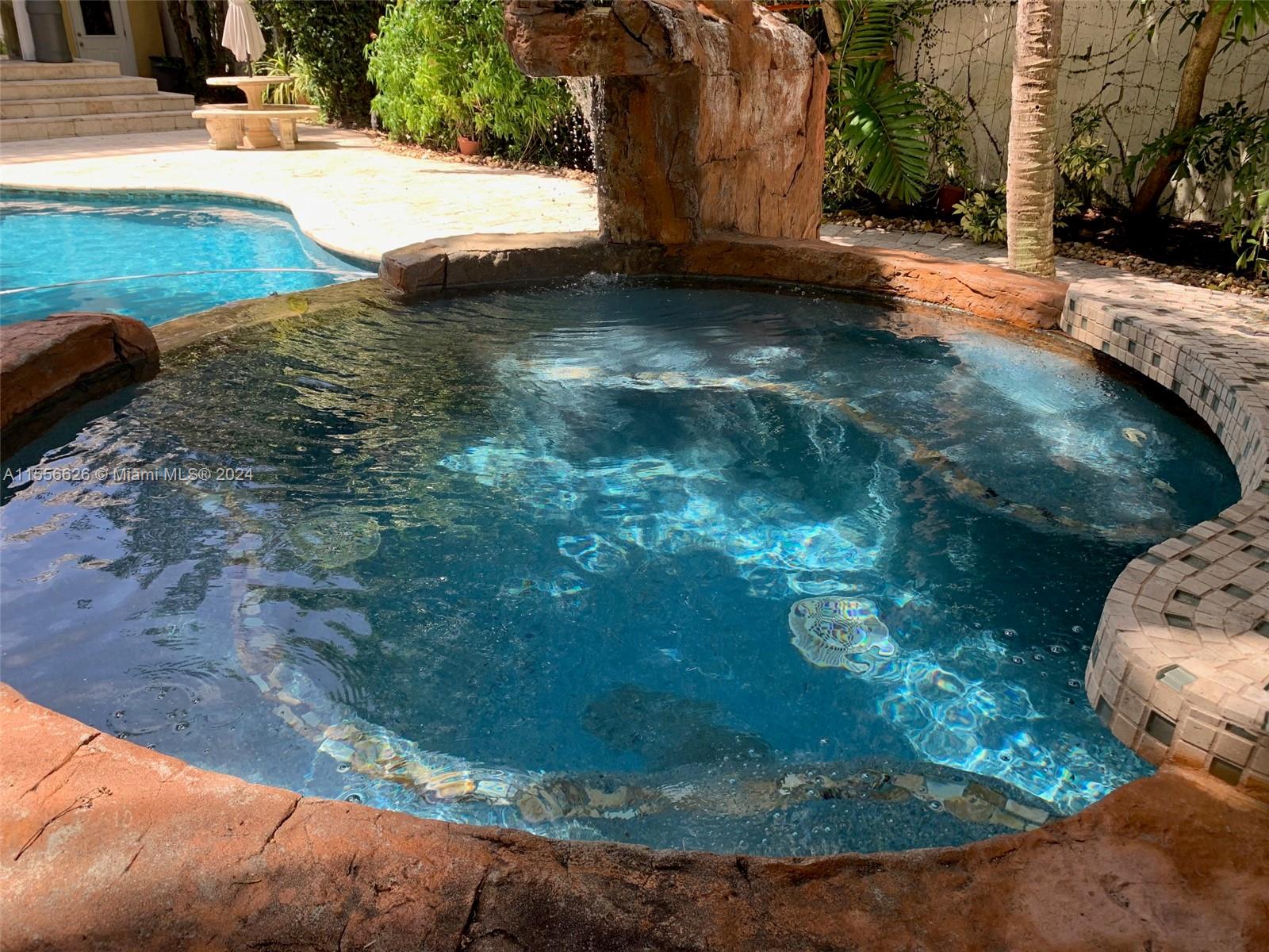 3521 SW 23rd St # 3521