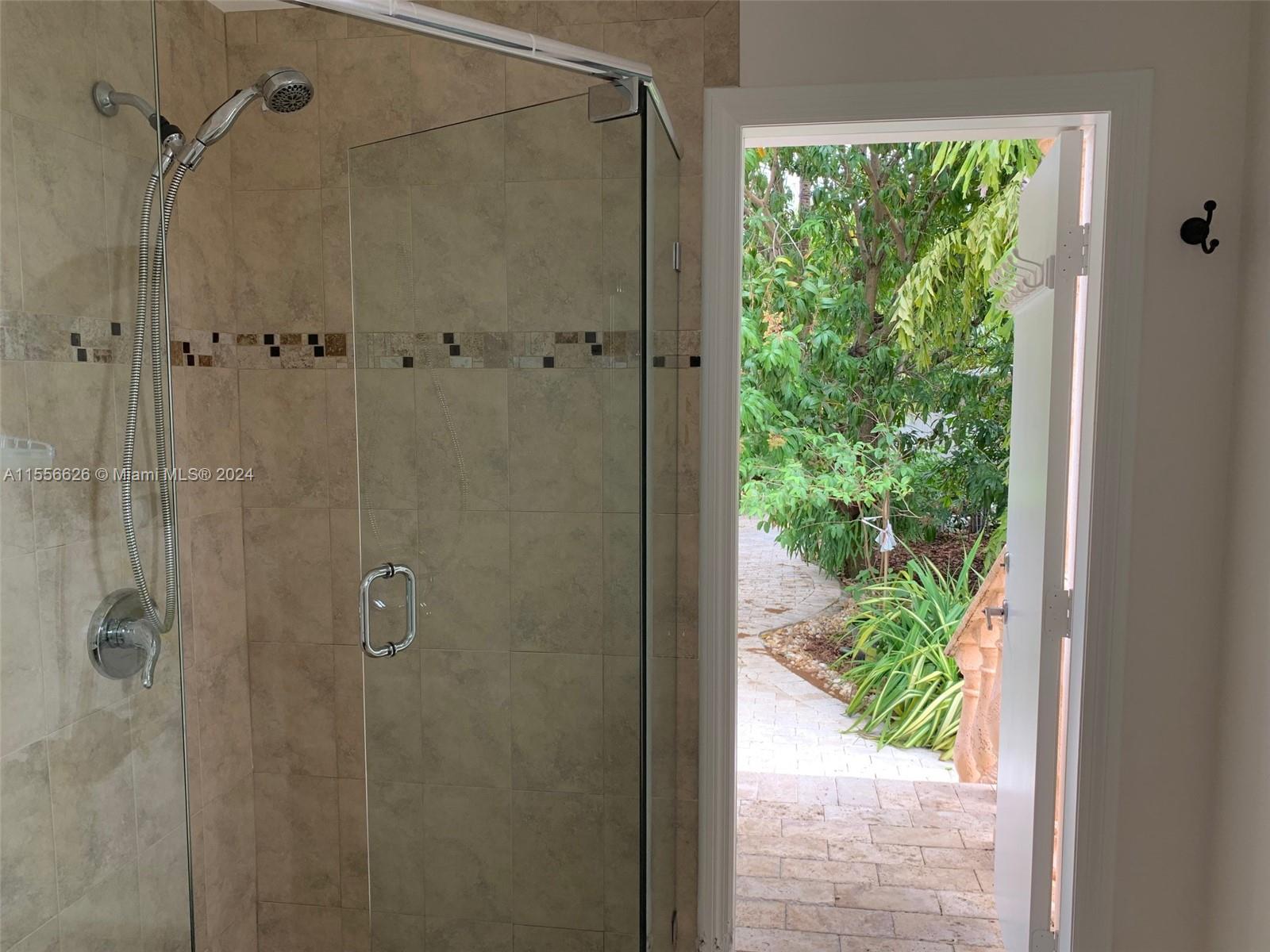 3521 SW 23rd St # 3521