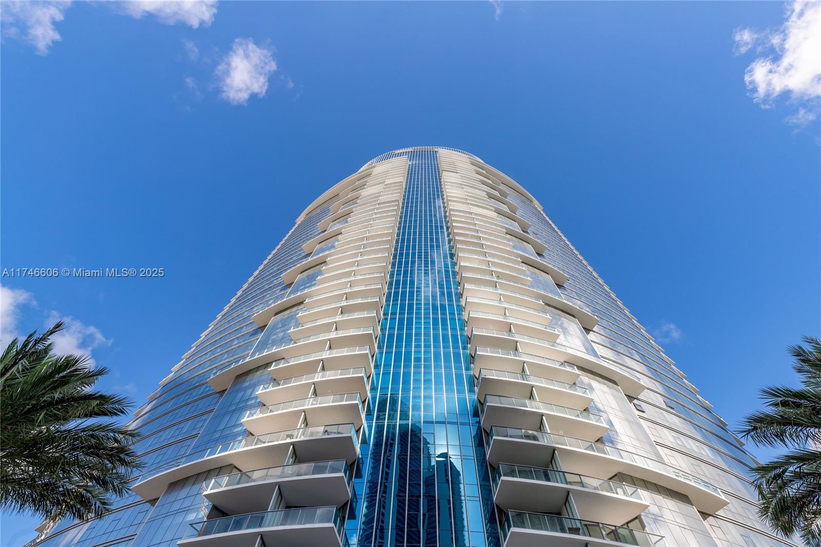 851 NE 1st Ave # 2812