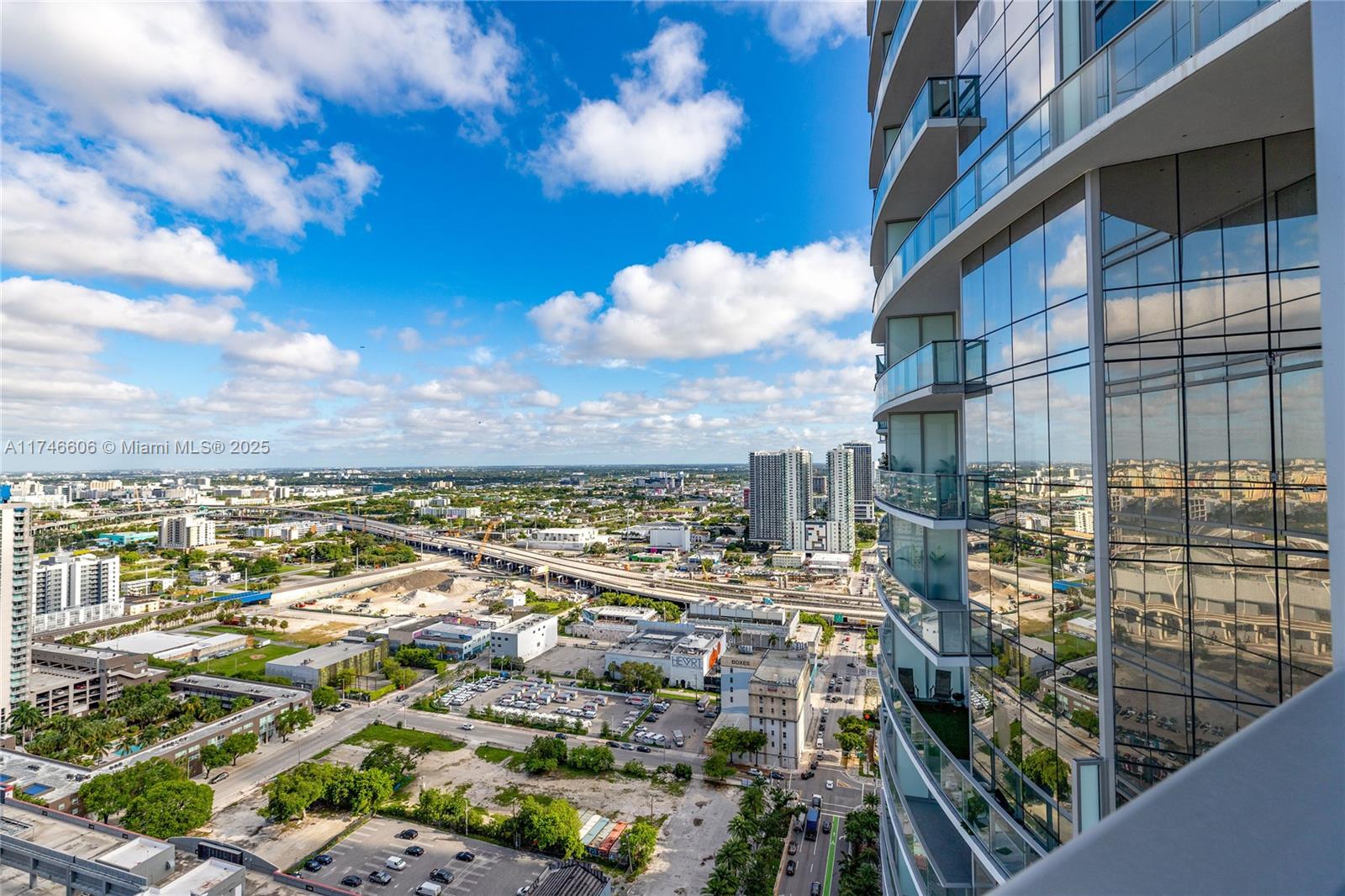 851 NE 1st Ave # 2812