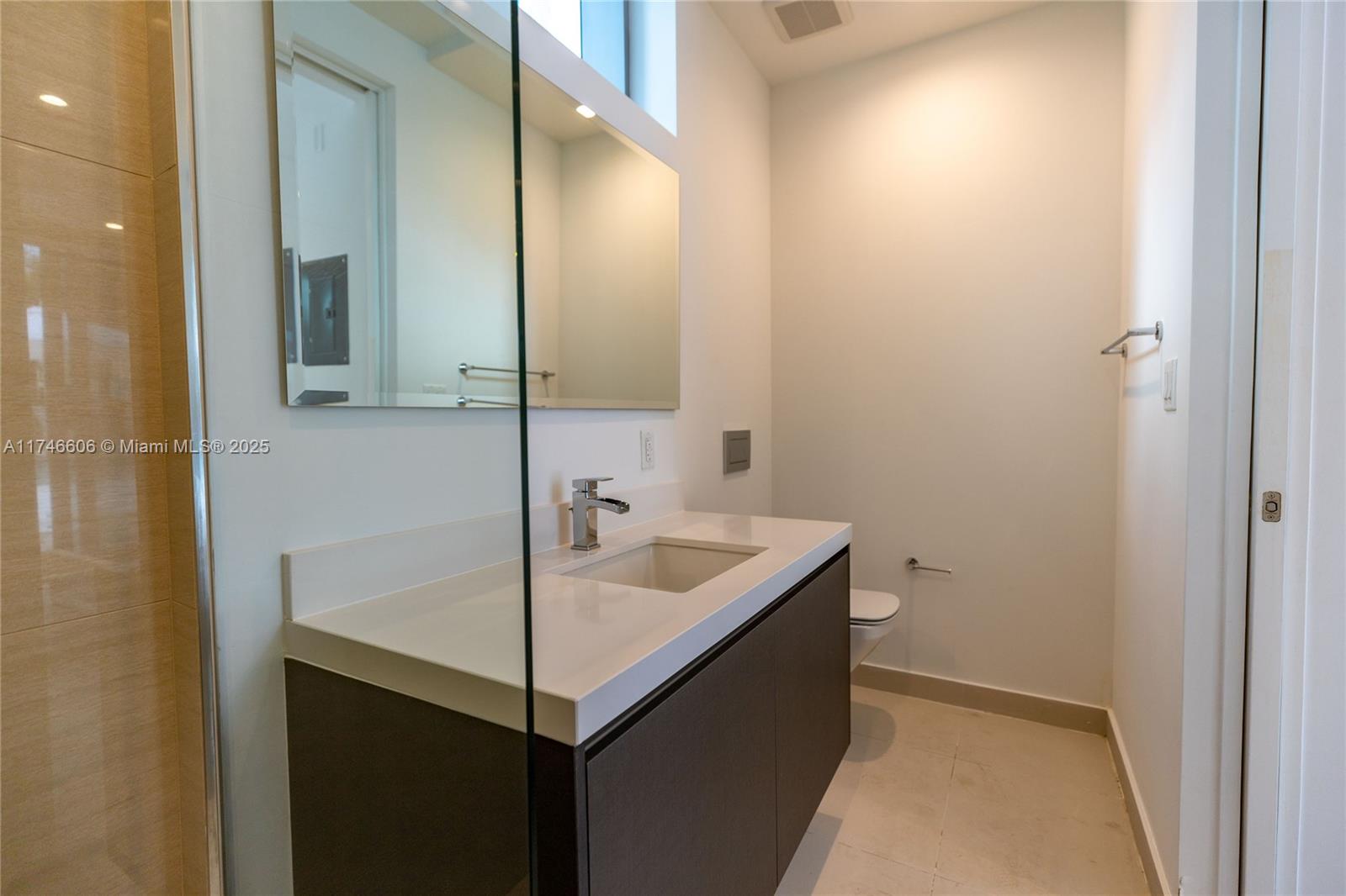 851 NE 1st Ave # 2812