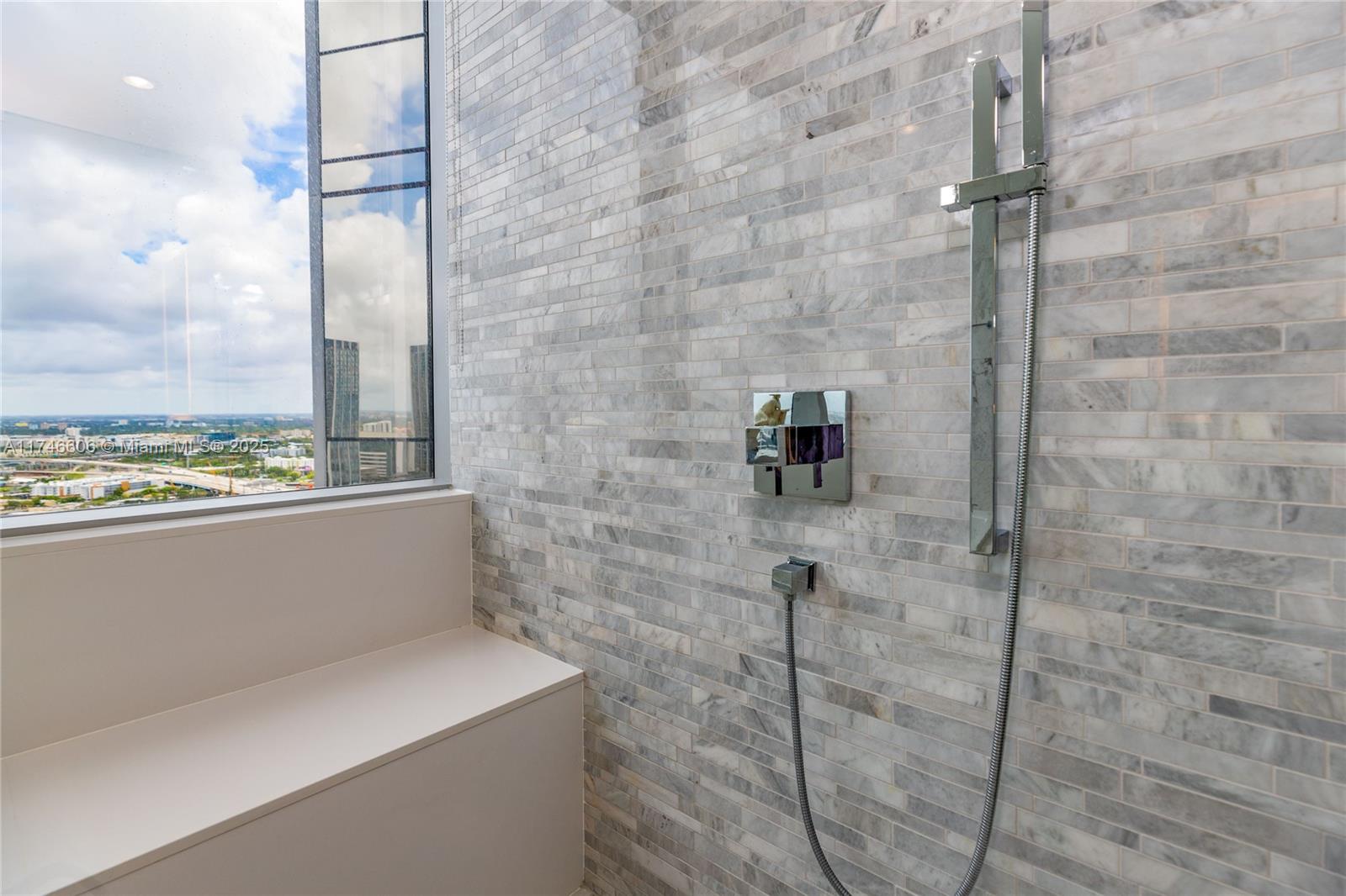 851 NE 1st Ave # 2812