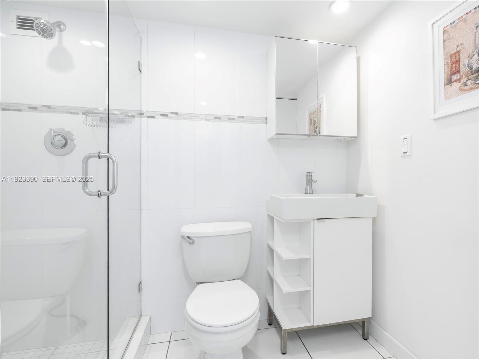 7135 Collins Ave # 1233