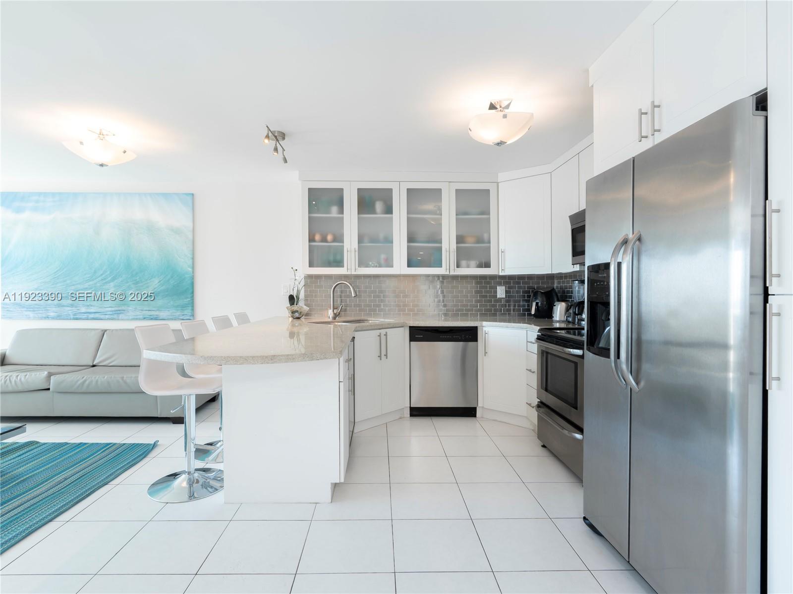 7135 Collins Ave # 1233