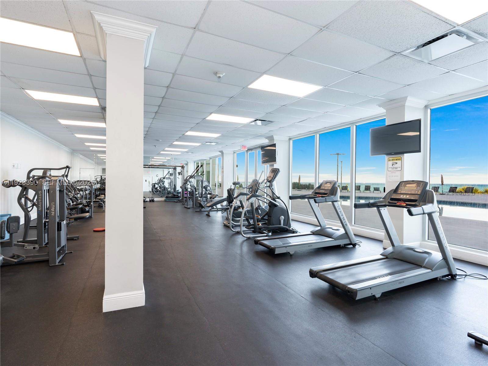 7135 Collins Ave # 1233
