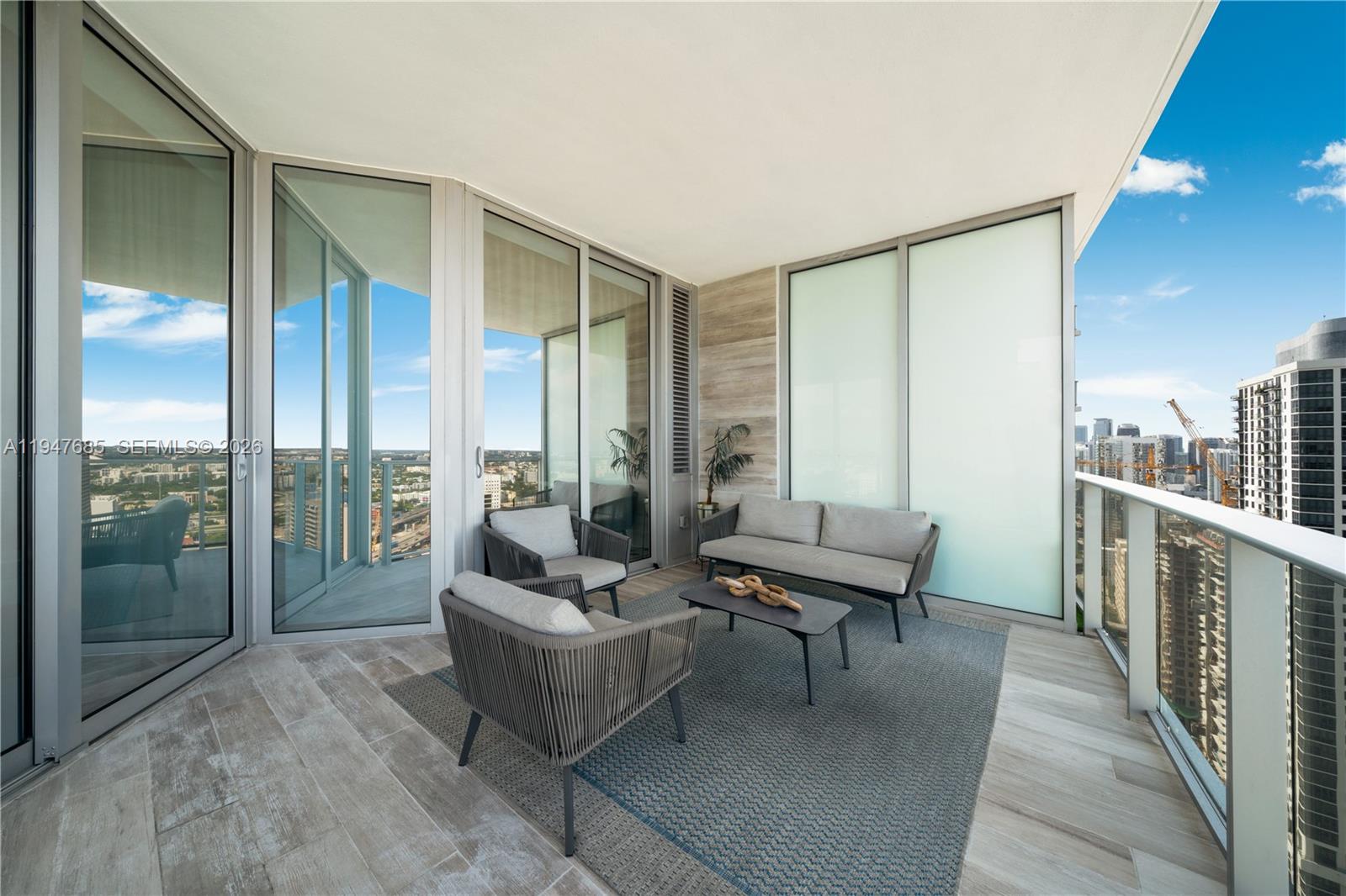 851 NE 1st Ave # 3408