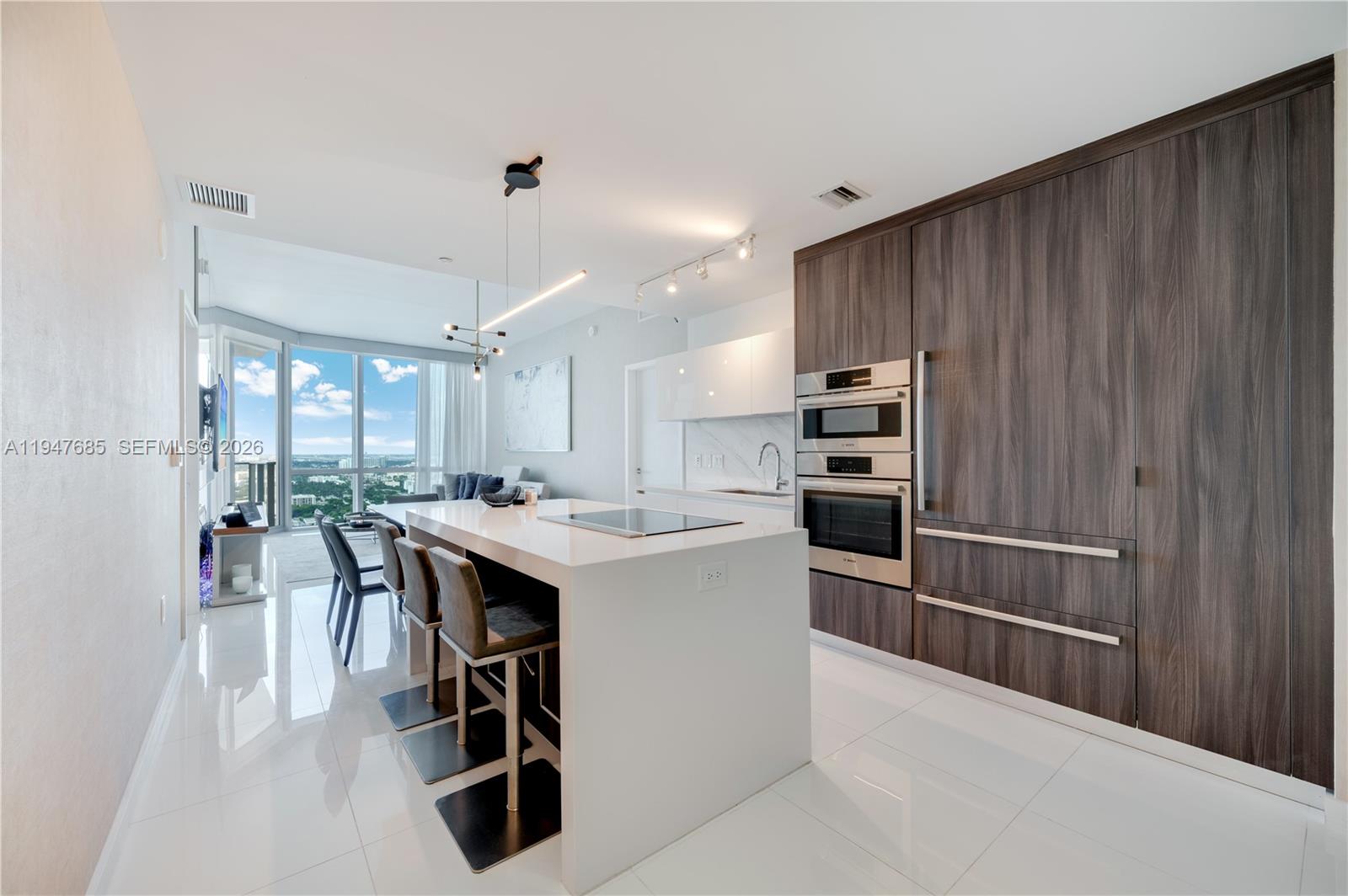 851 NE 1st Ave # 3408