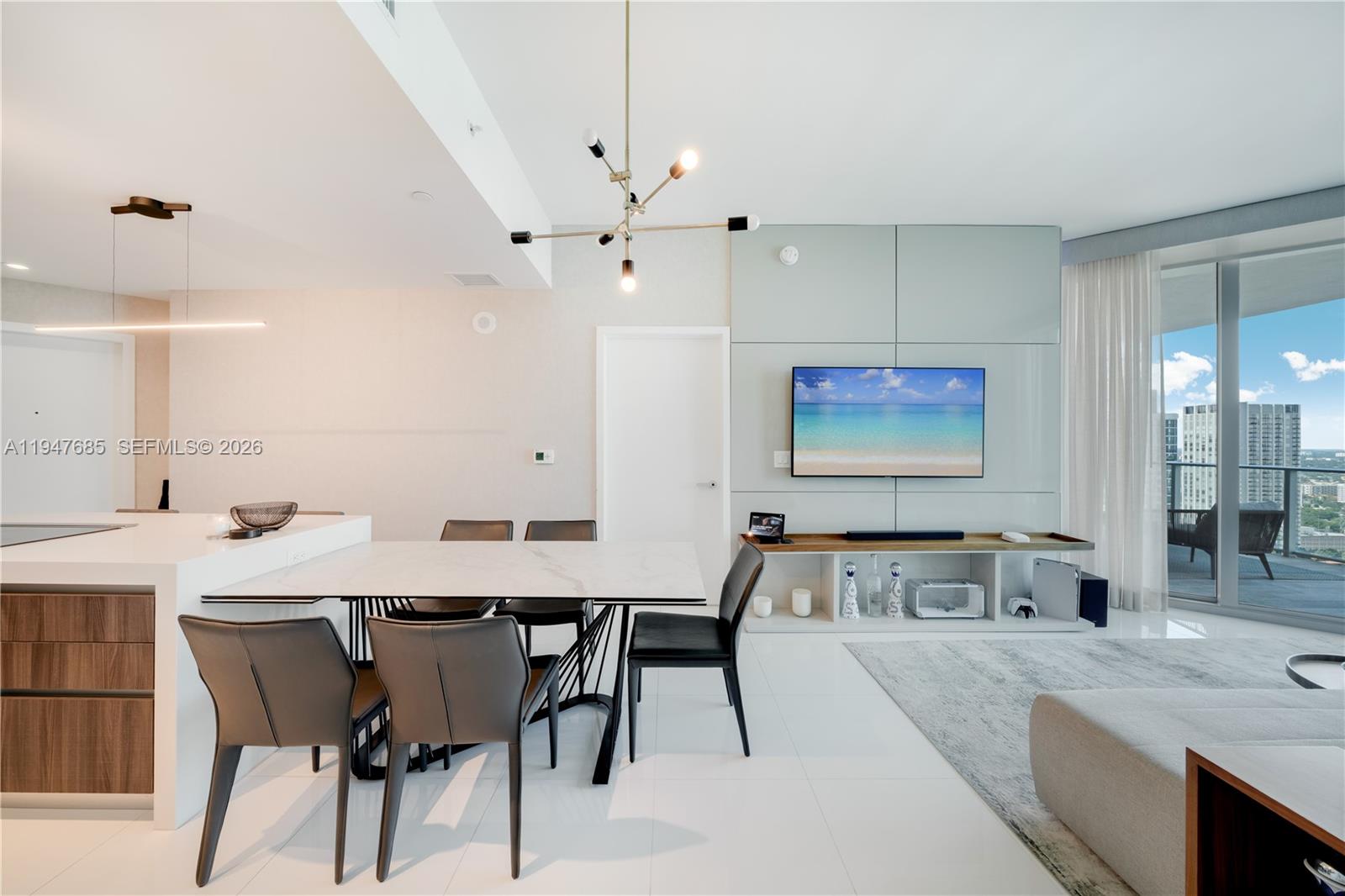 851 NE 1st Ave # 3408