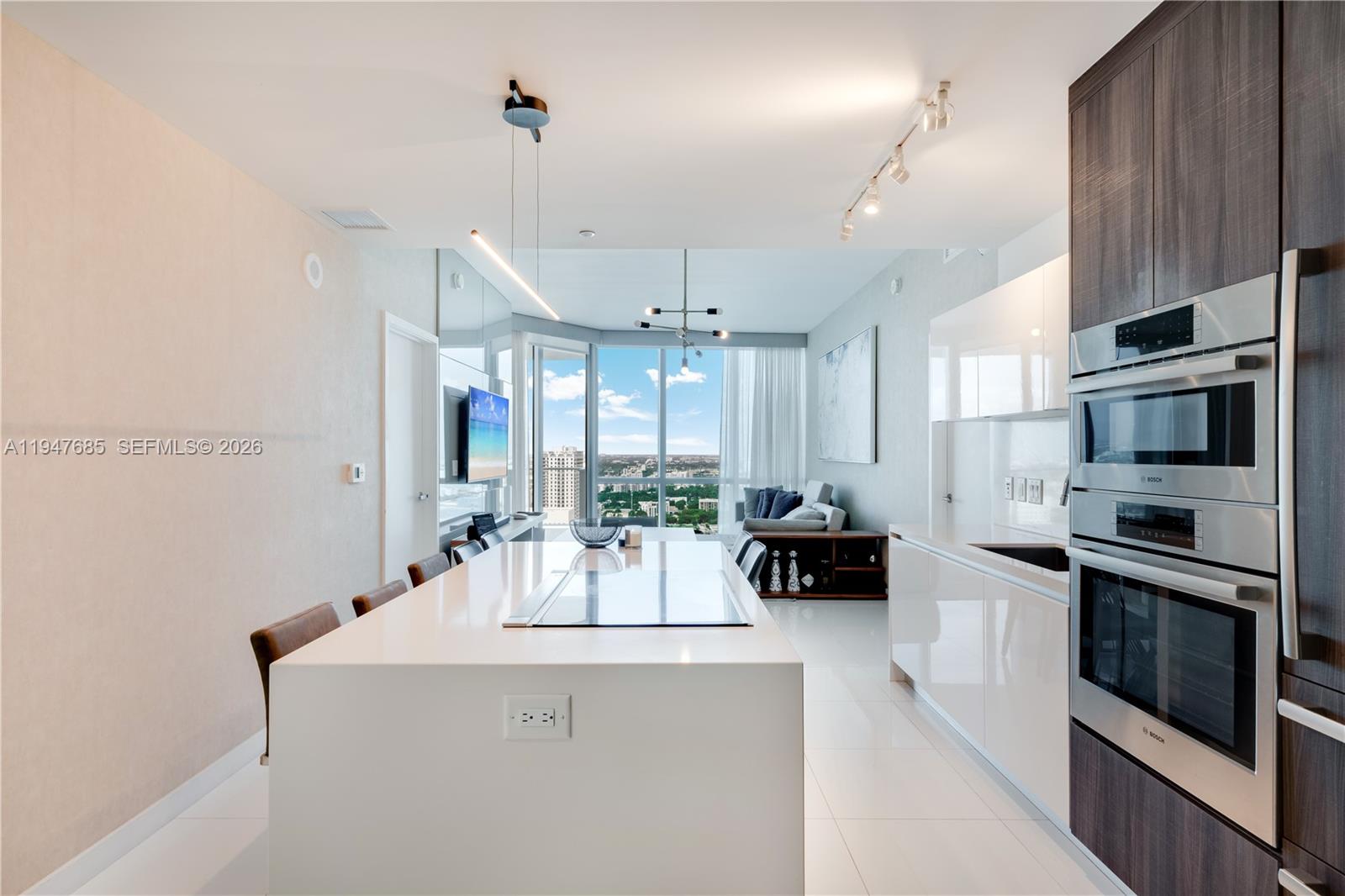 851 NE 1st Ave # 3408