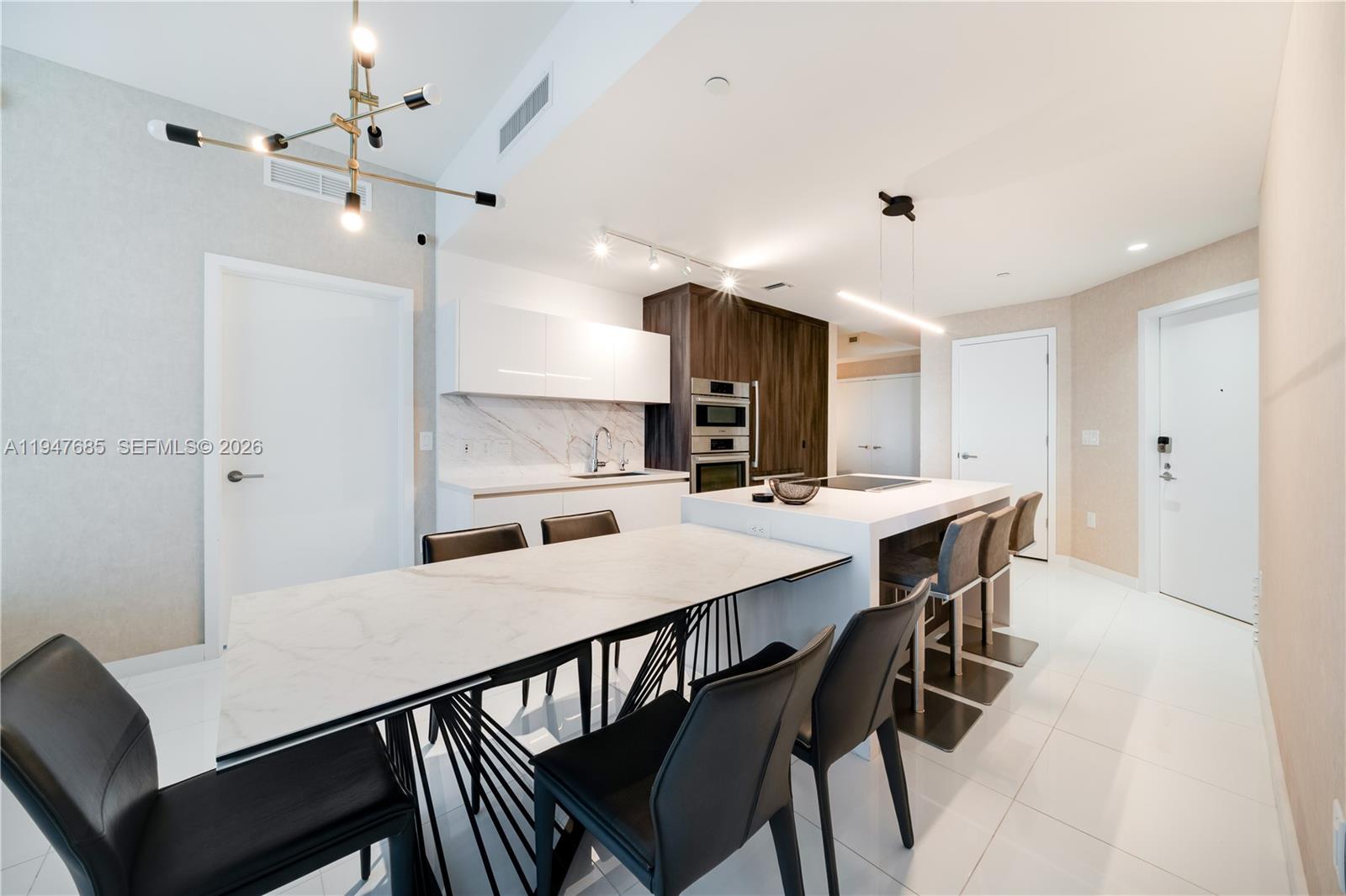 851 NE 1st Ave # 3408