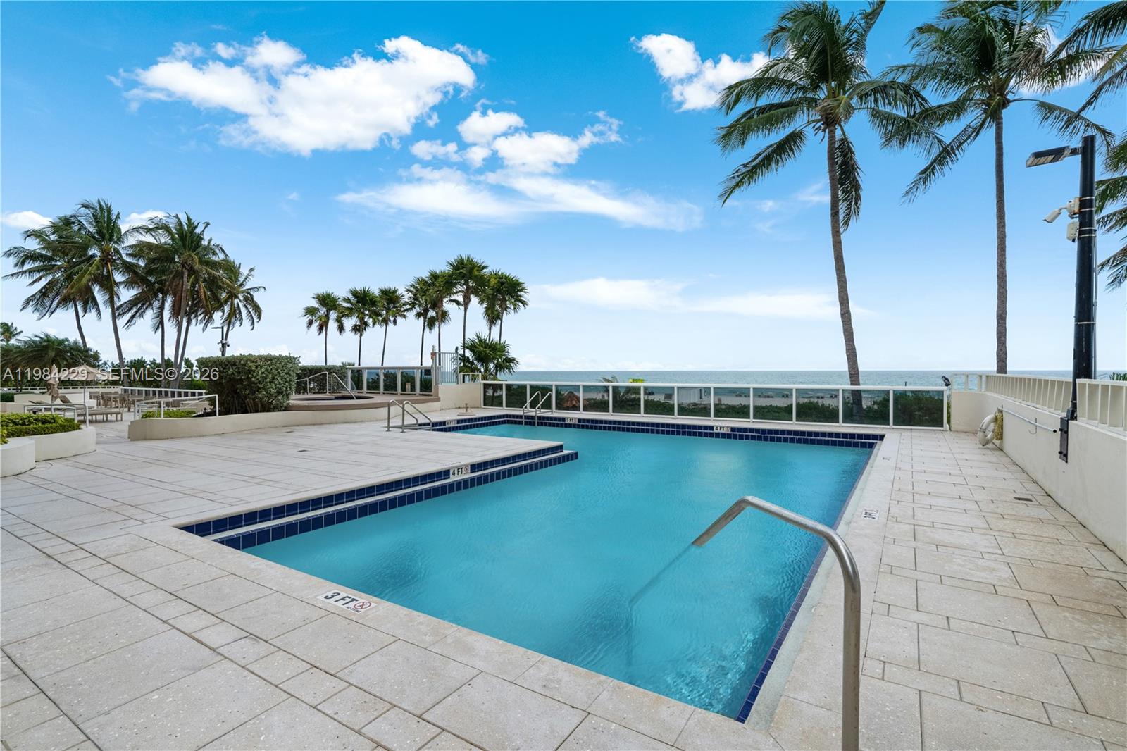 5757 Collins Ave # 707