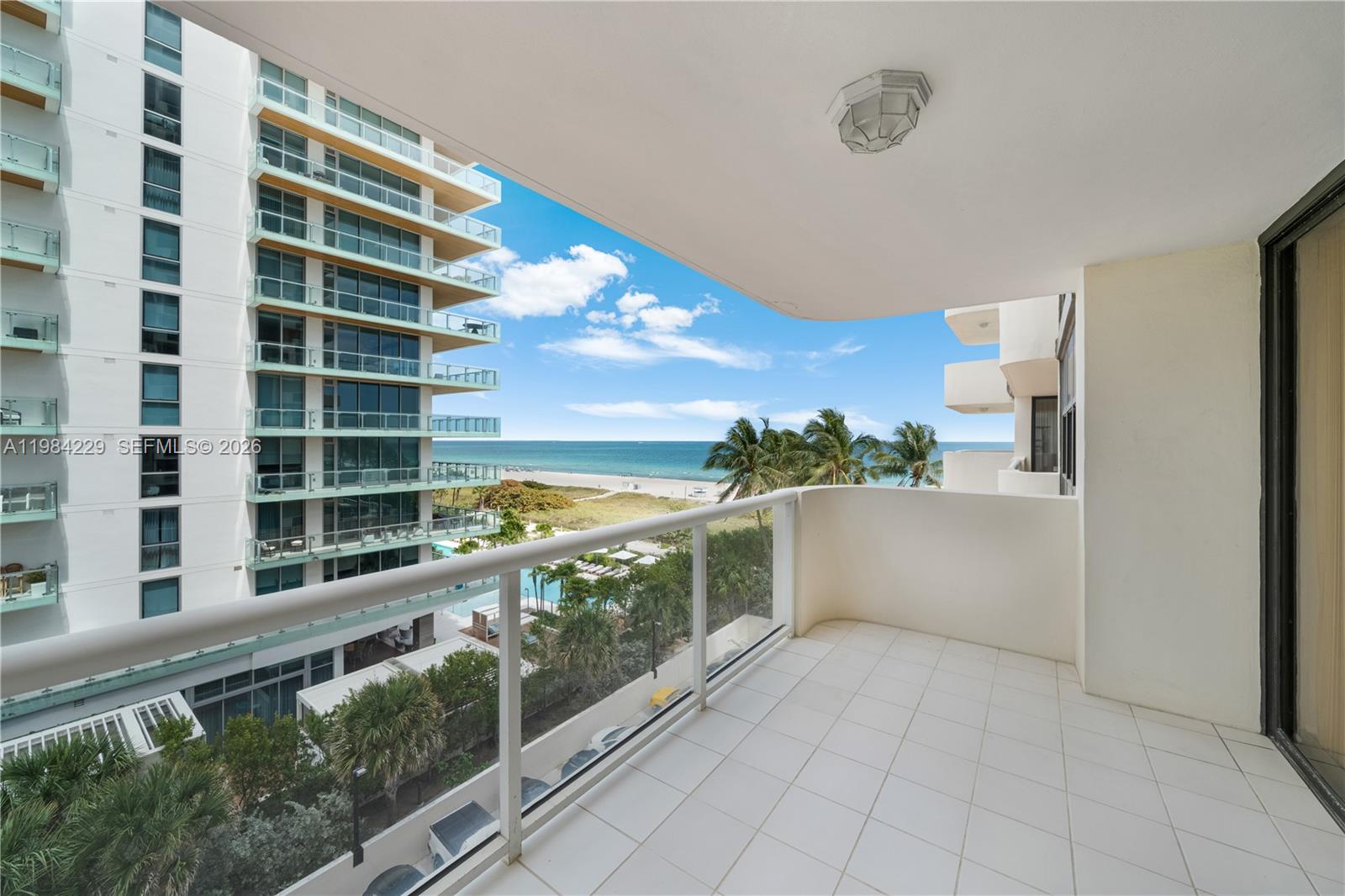 5757 Collins Ave # 707