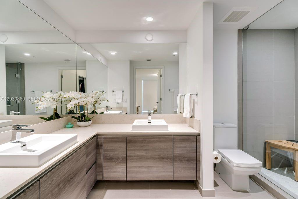 1080 Brickell Ave # 3602