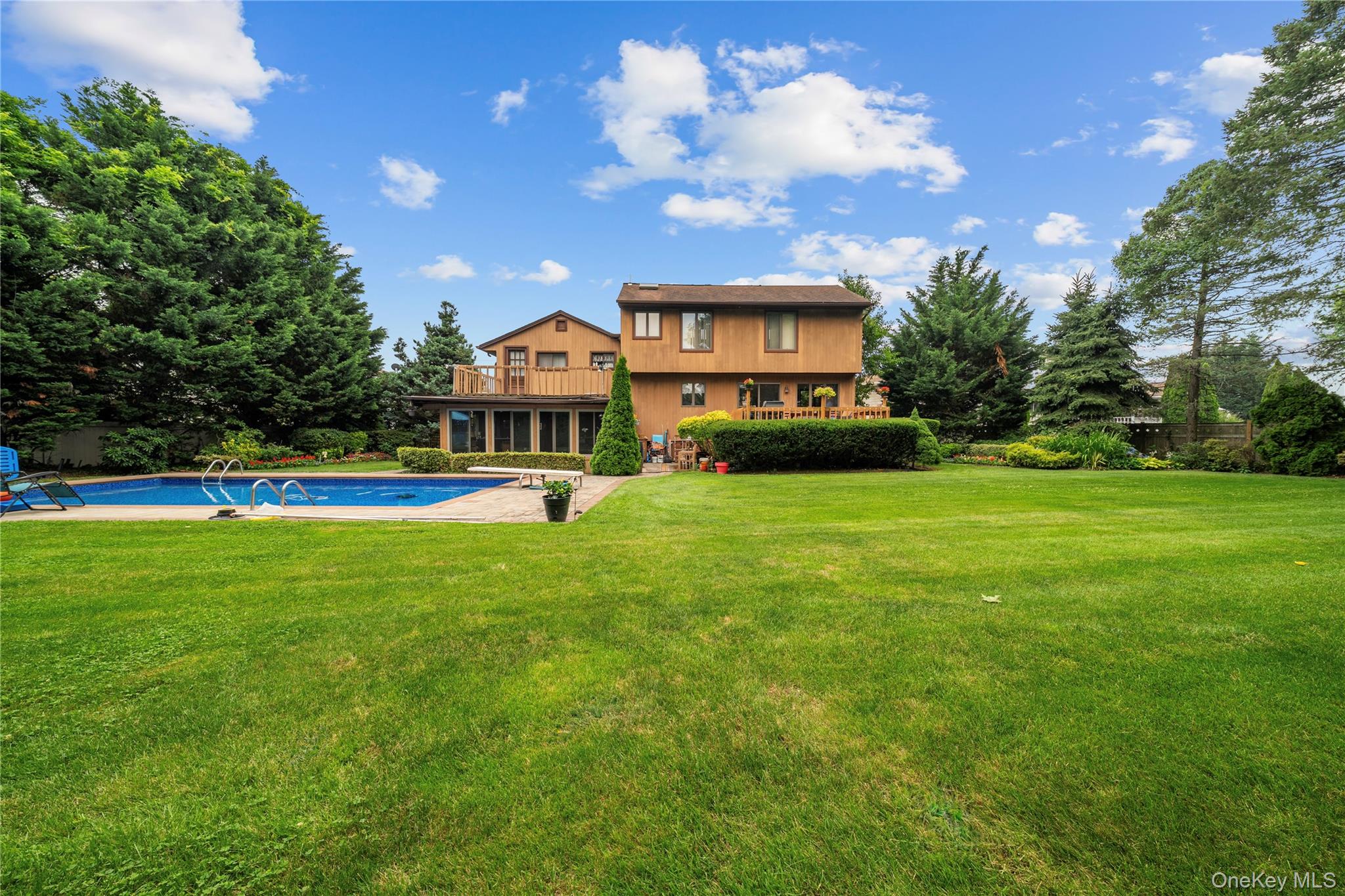 65 Elmtree Lane