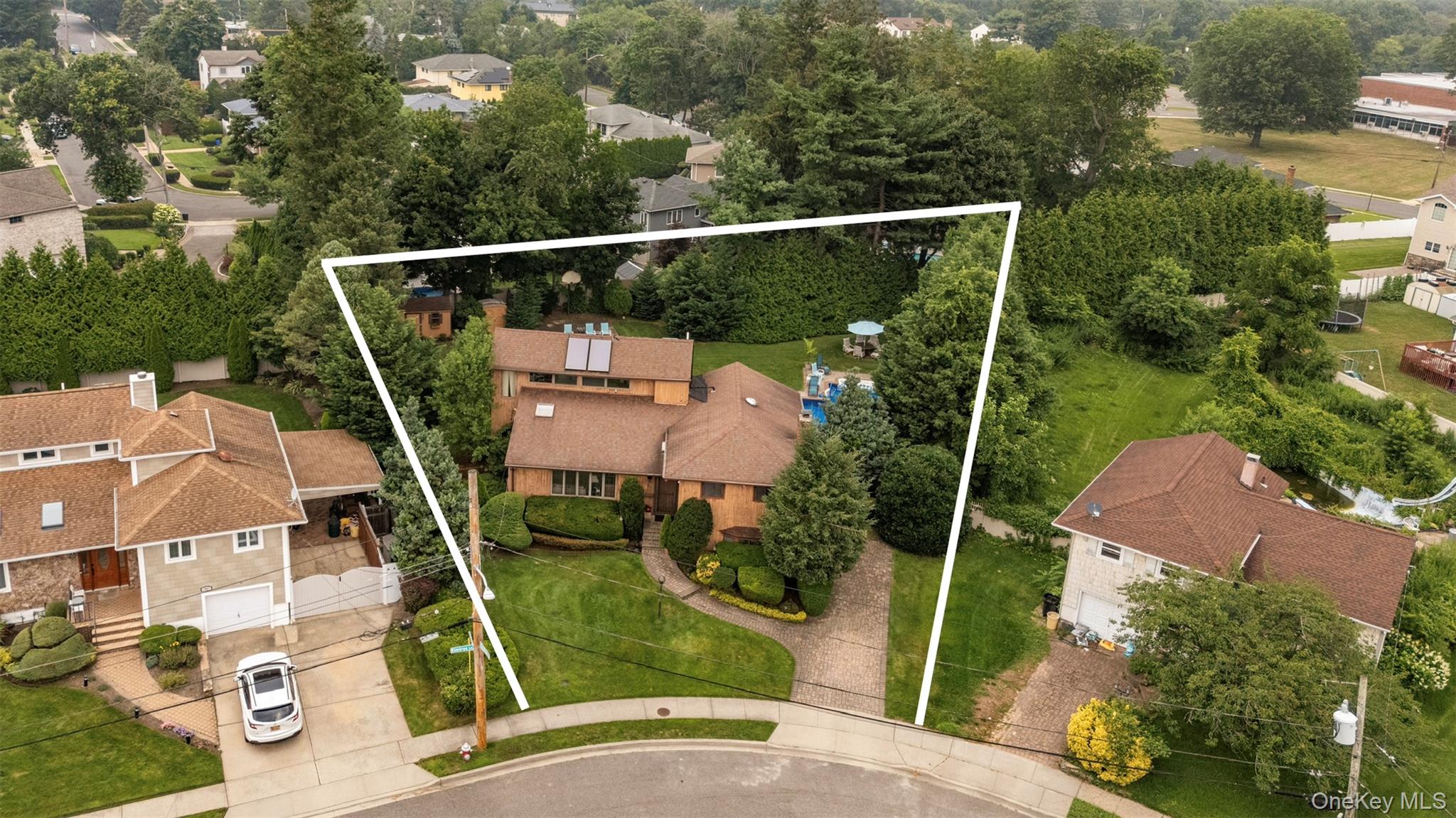 65 Elmtree Lane