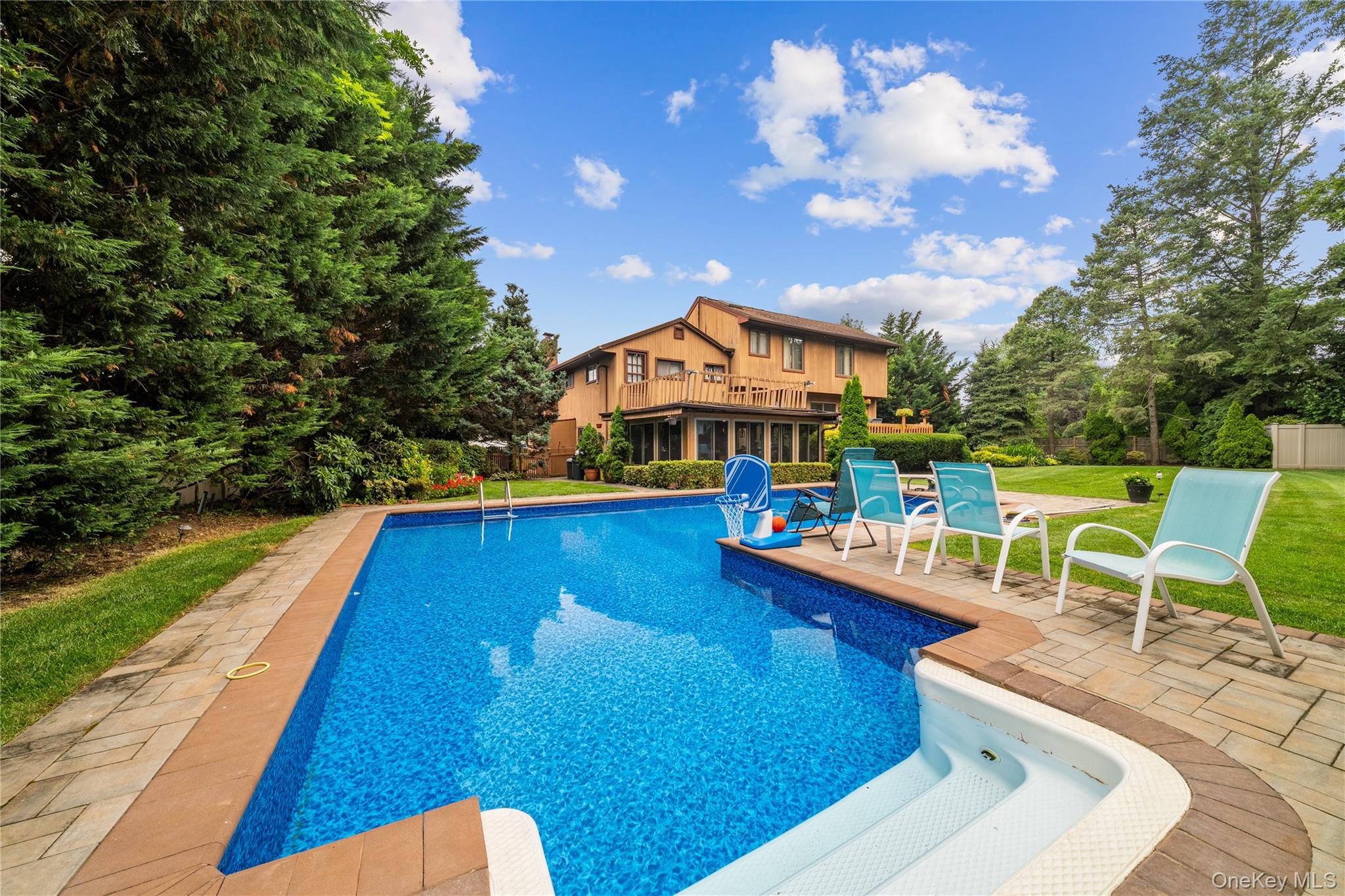 65 Elmtree Lane