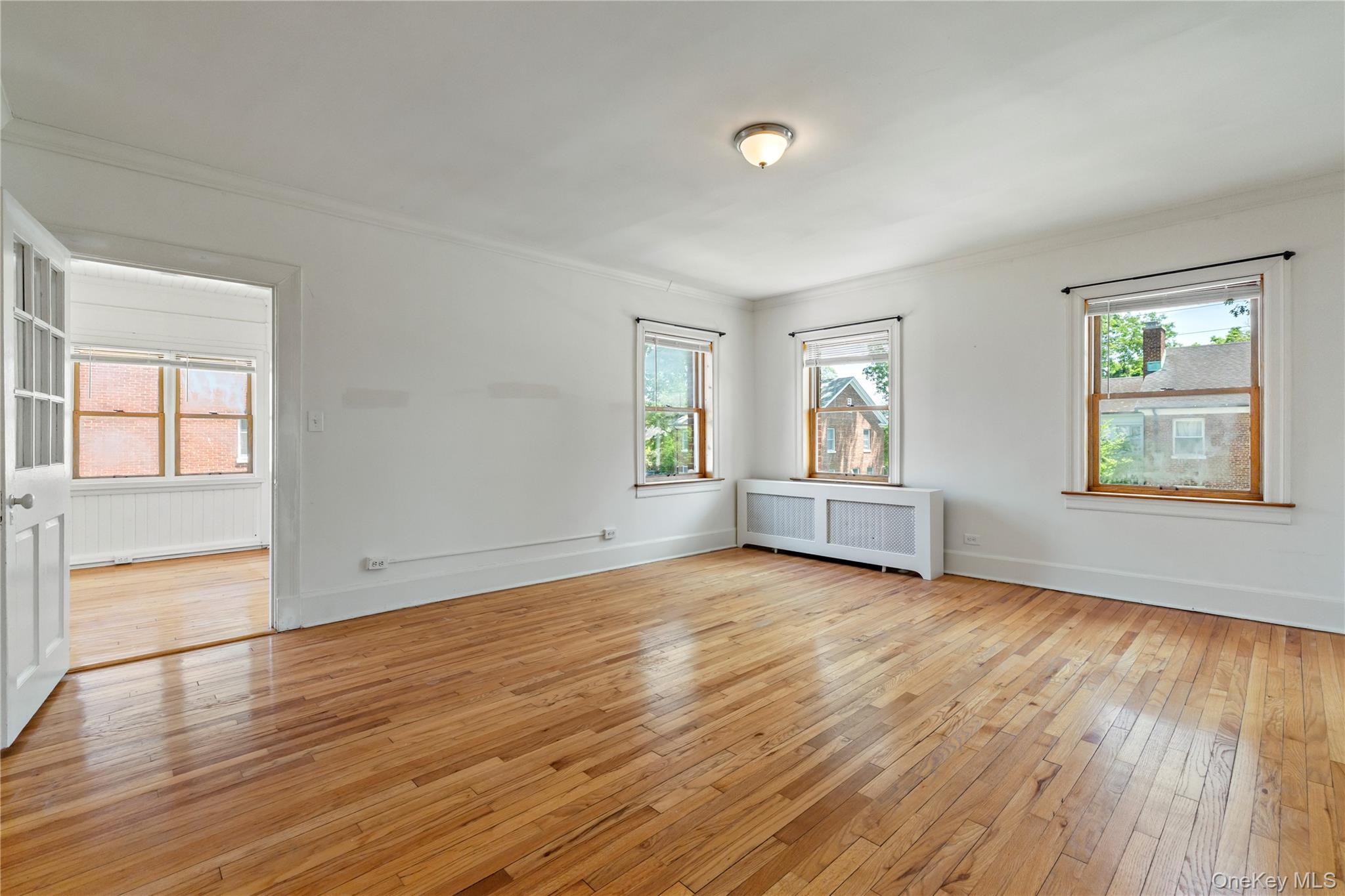 315 Ellington Avenue E