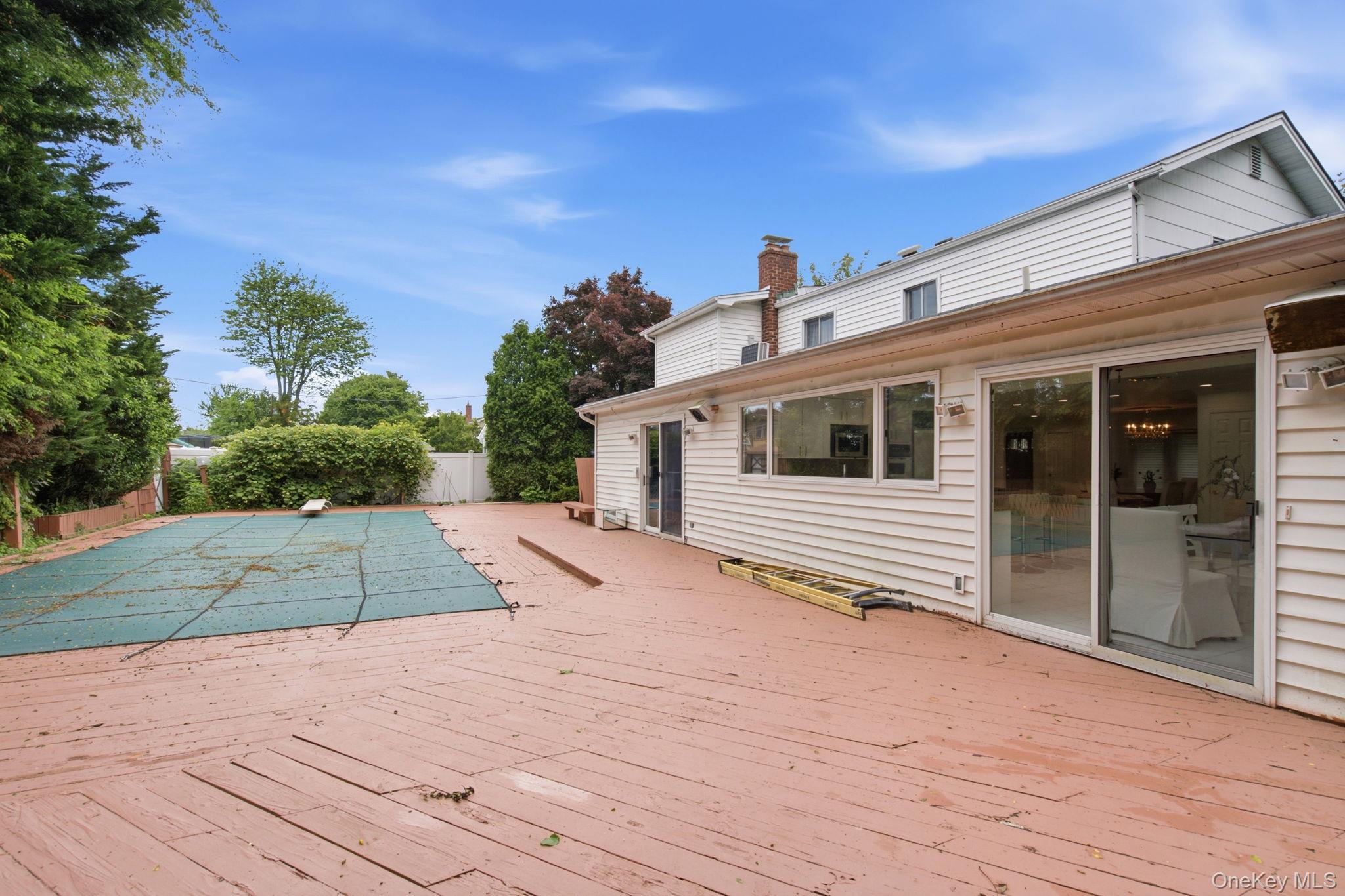 74 Rockland Drive
