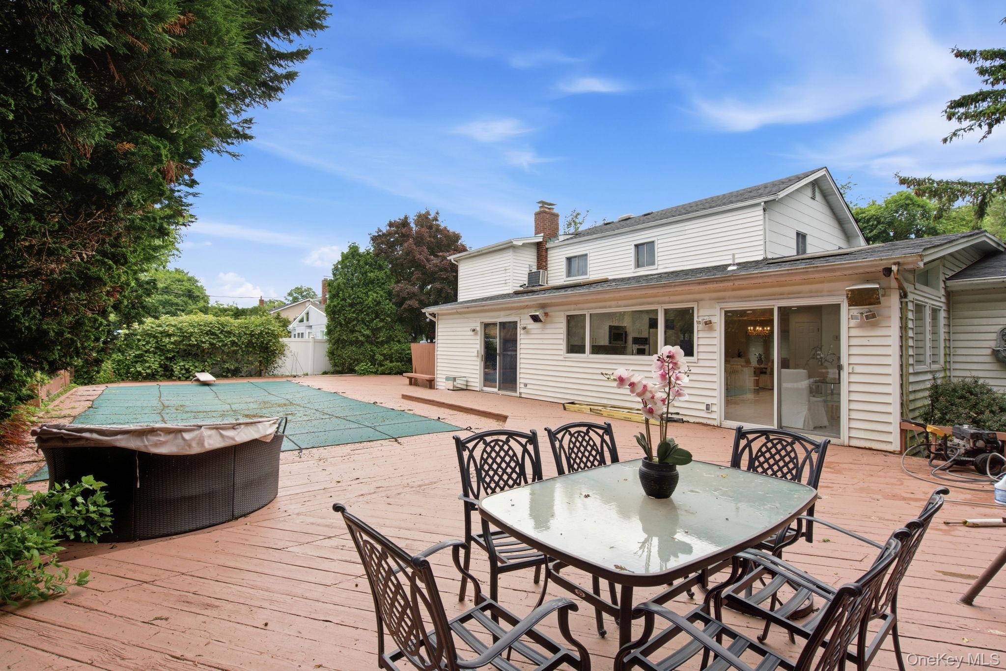 74 Rockland Drive