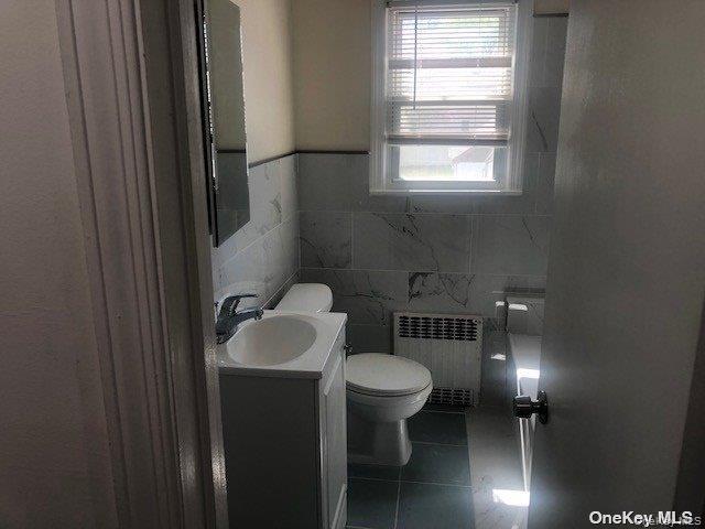7 Walters Avenue
