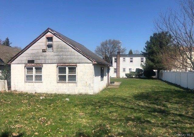 7 Walters Avenue