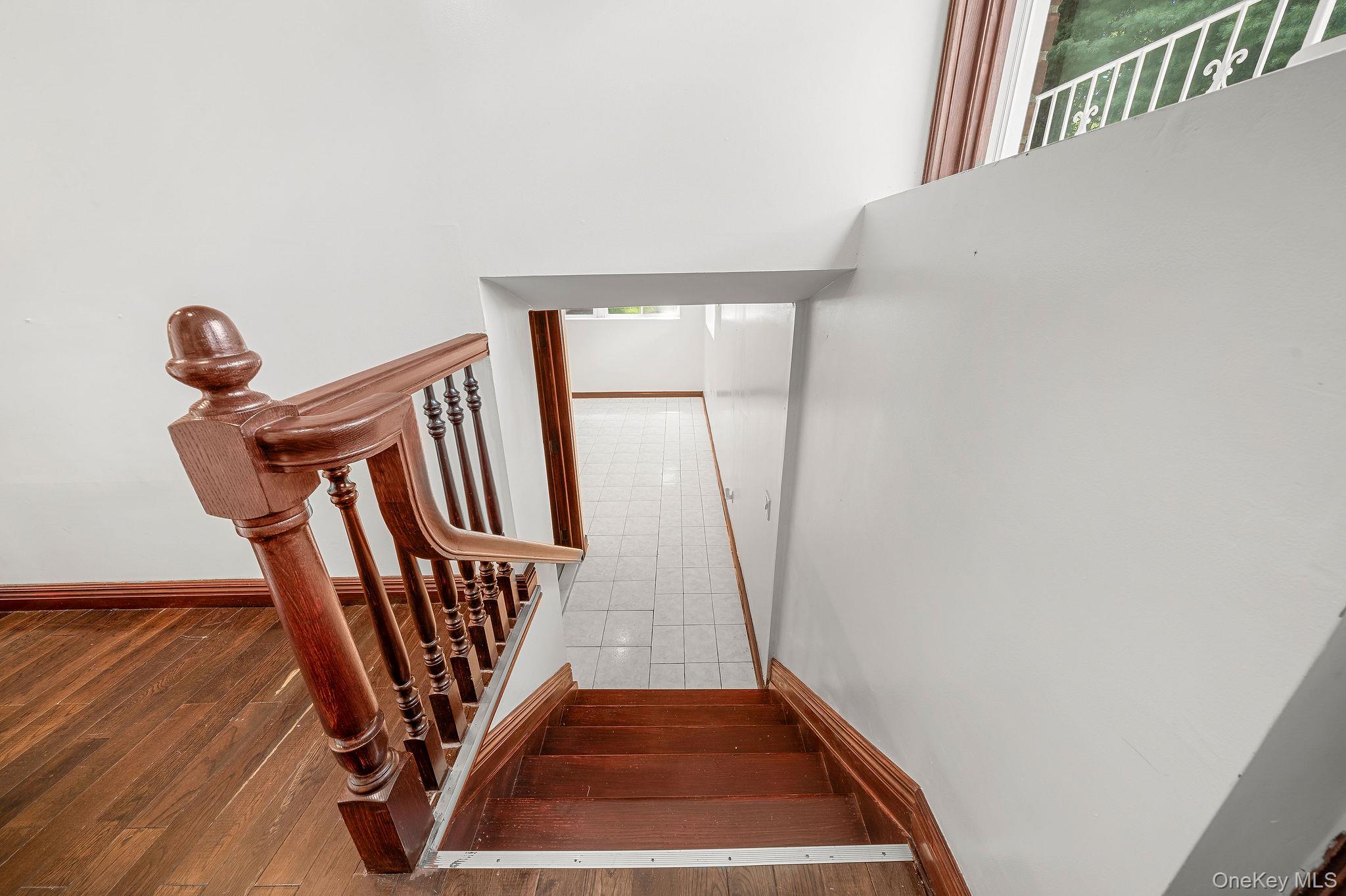 300 Ellen Place
