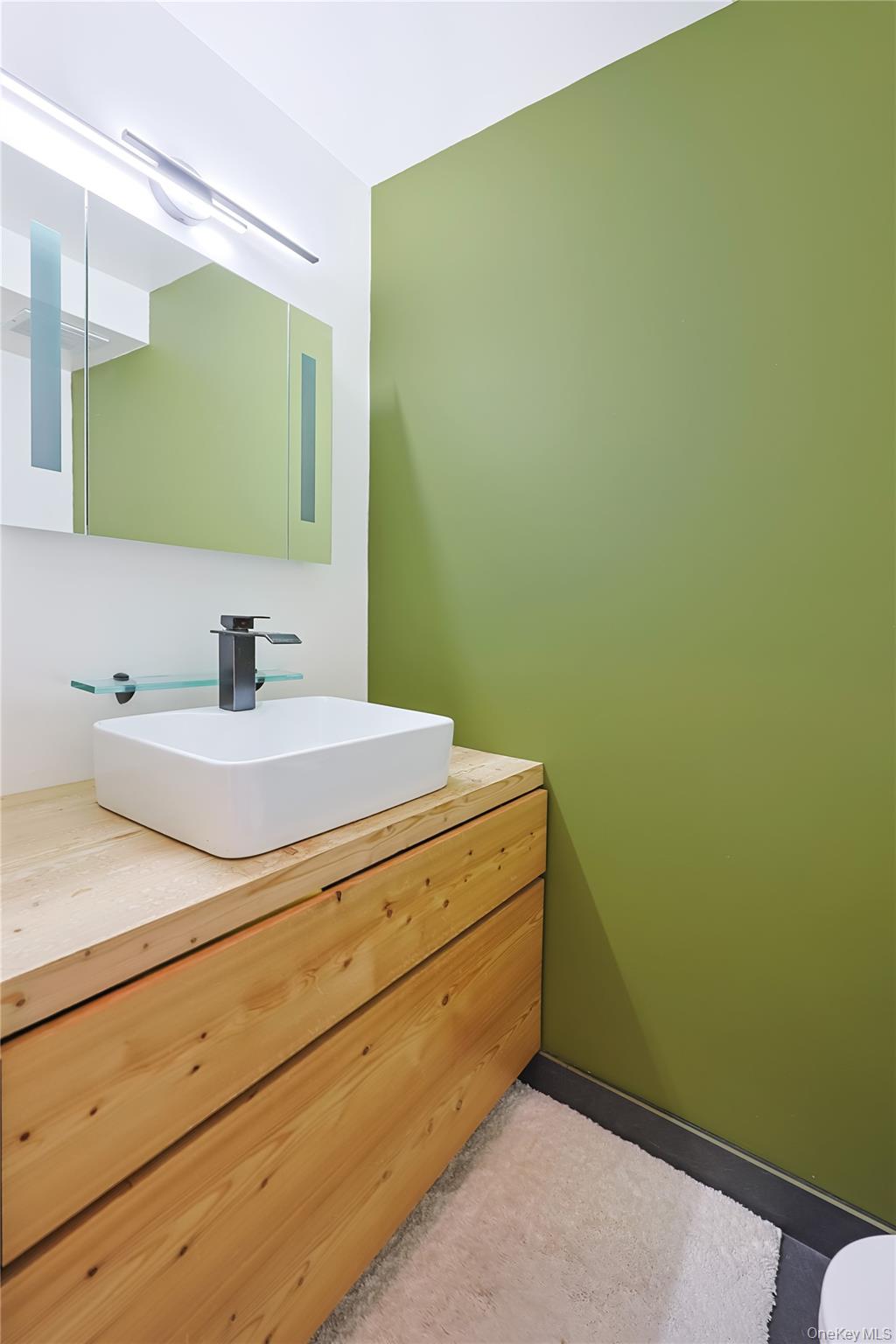 13604 Cherry Avenue Unit: 4E