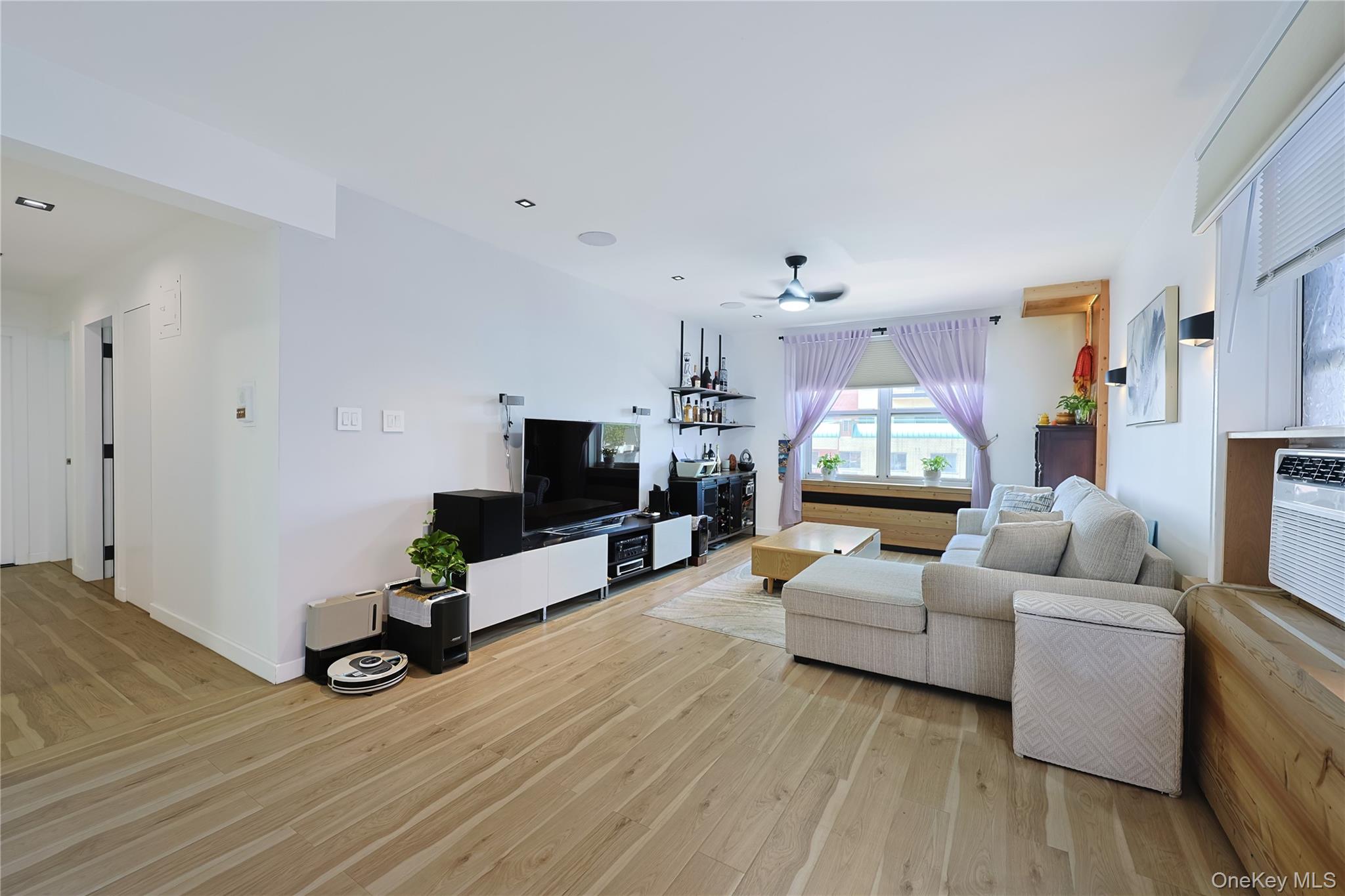 13604 Cherry Avenue Unit: 4E