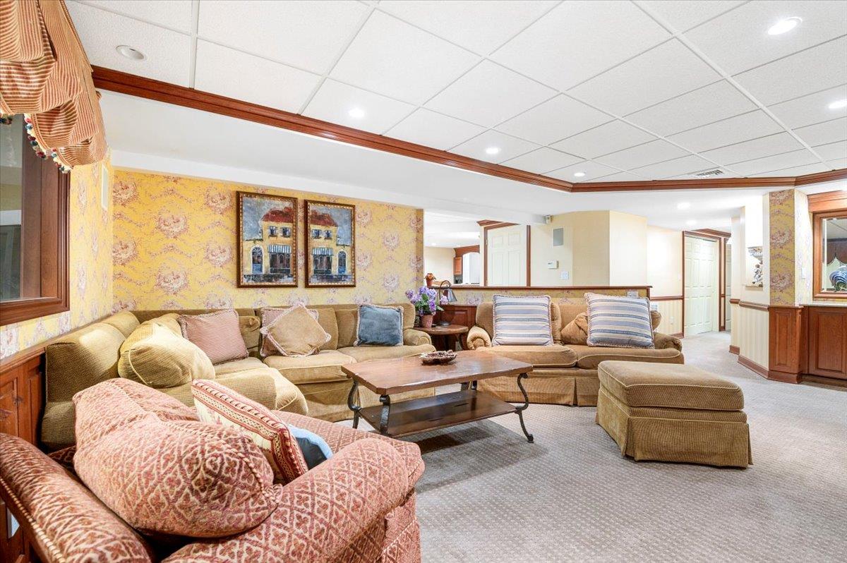 12 Caumsett Farms Lane
